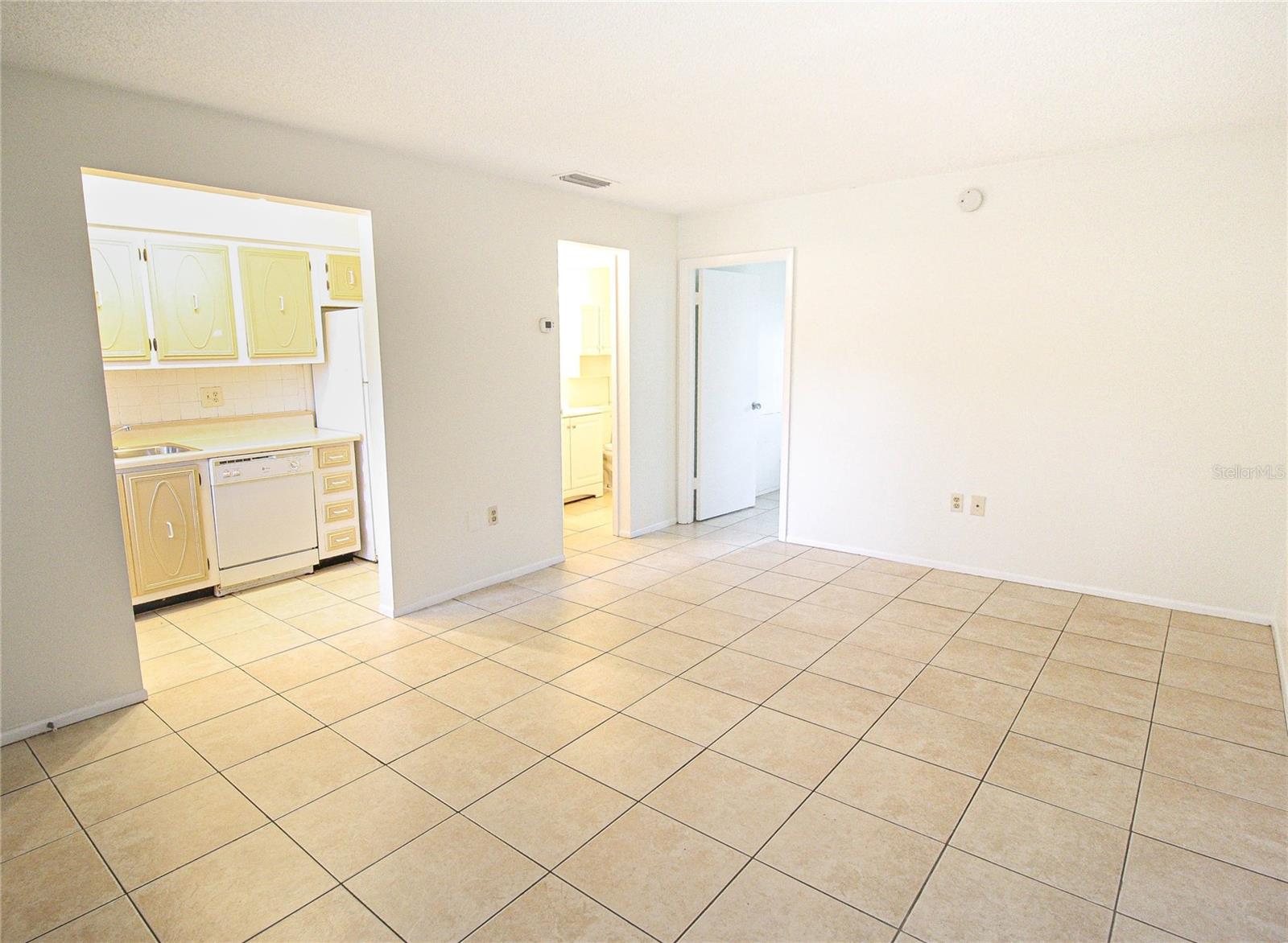 Home in SARASOTA — photo 4