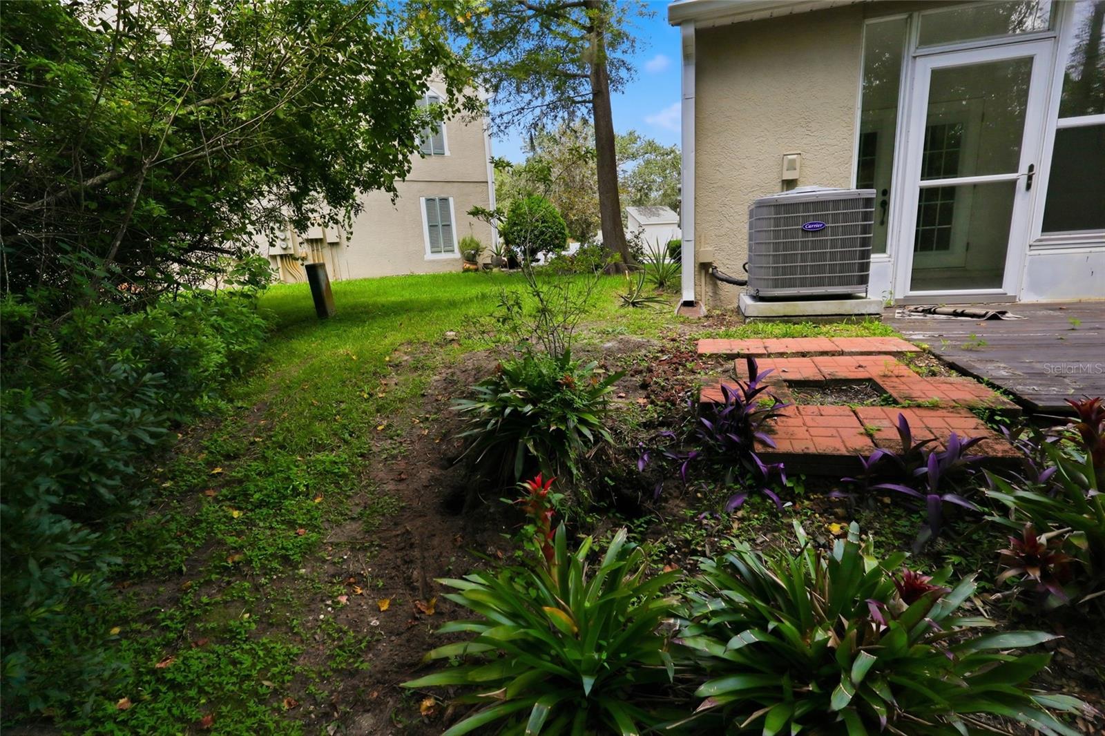 5416 CARROLLWOOD KEY DR #8 — photo 29