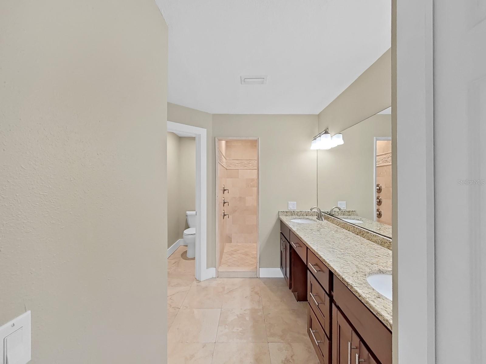 2348 ASAPH CT — photo 25