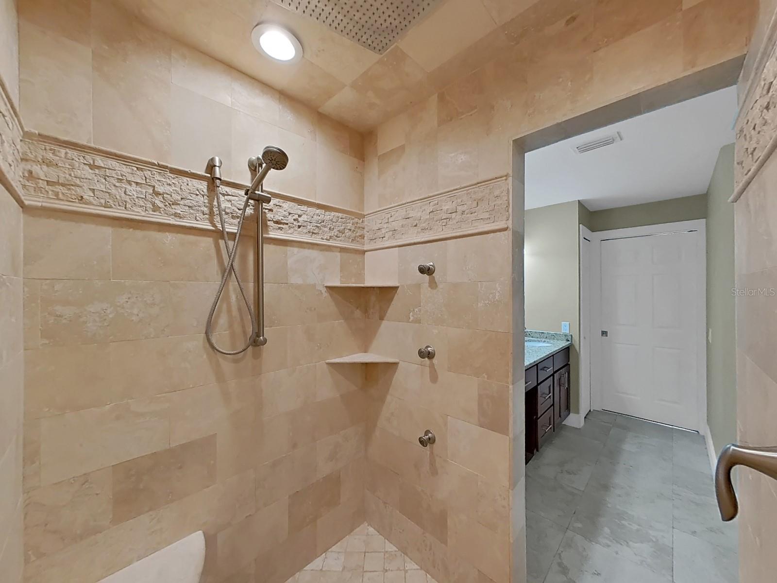 2348 ASAPH CT — photo 26
