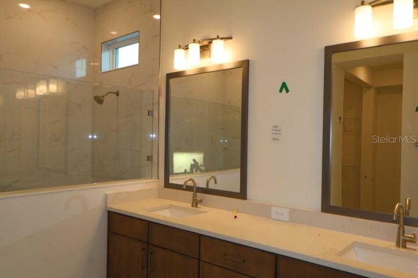 6811 HERON MEADOW DR — photo 12