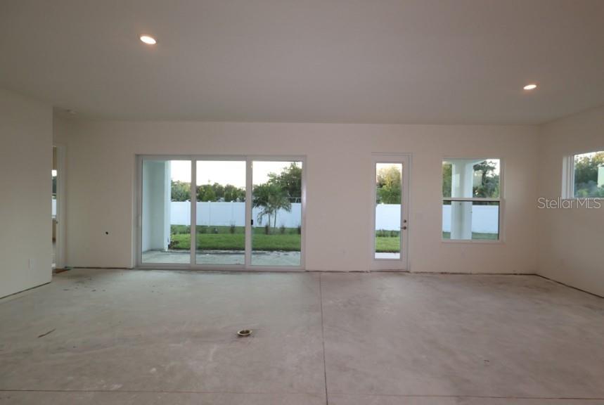 6811 HERON MEADOW DR — photo 10