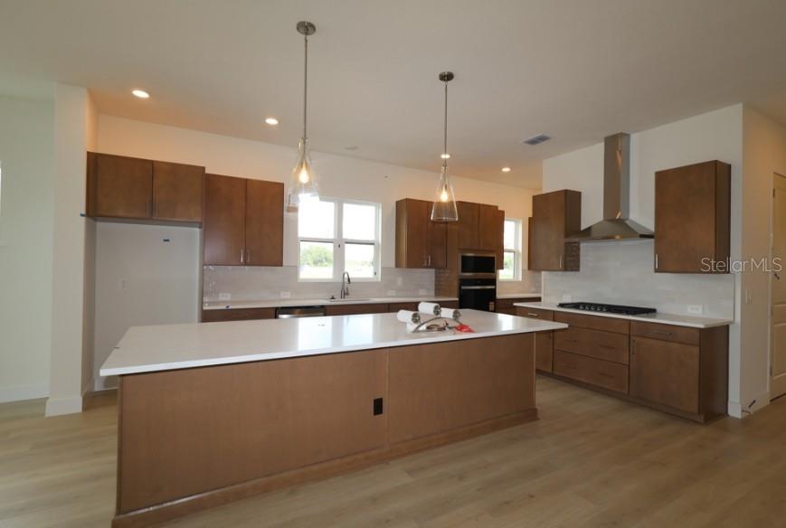 6811 HERON MEADOW DR — photo 9