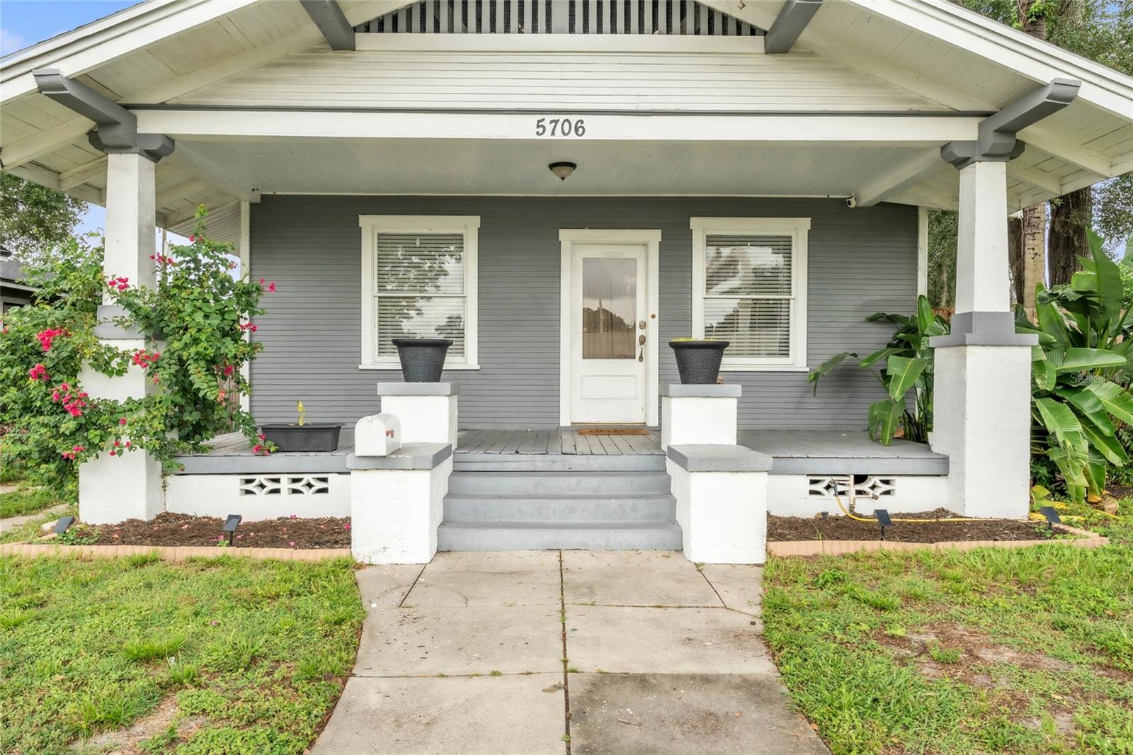 5706 N CHEROKEE AVE — photo 3
