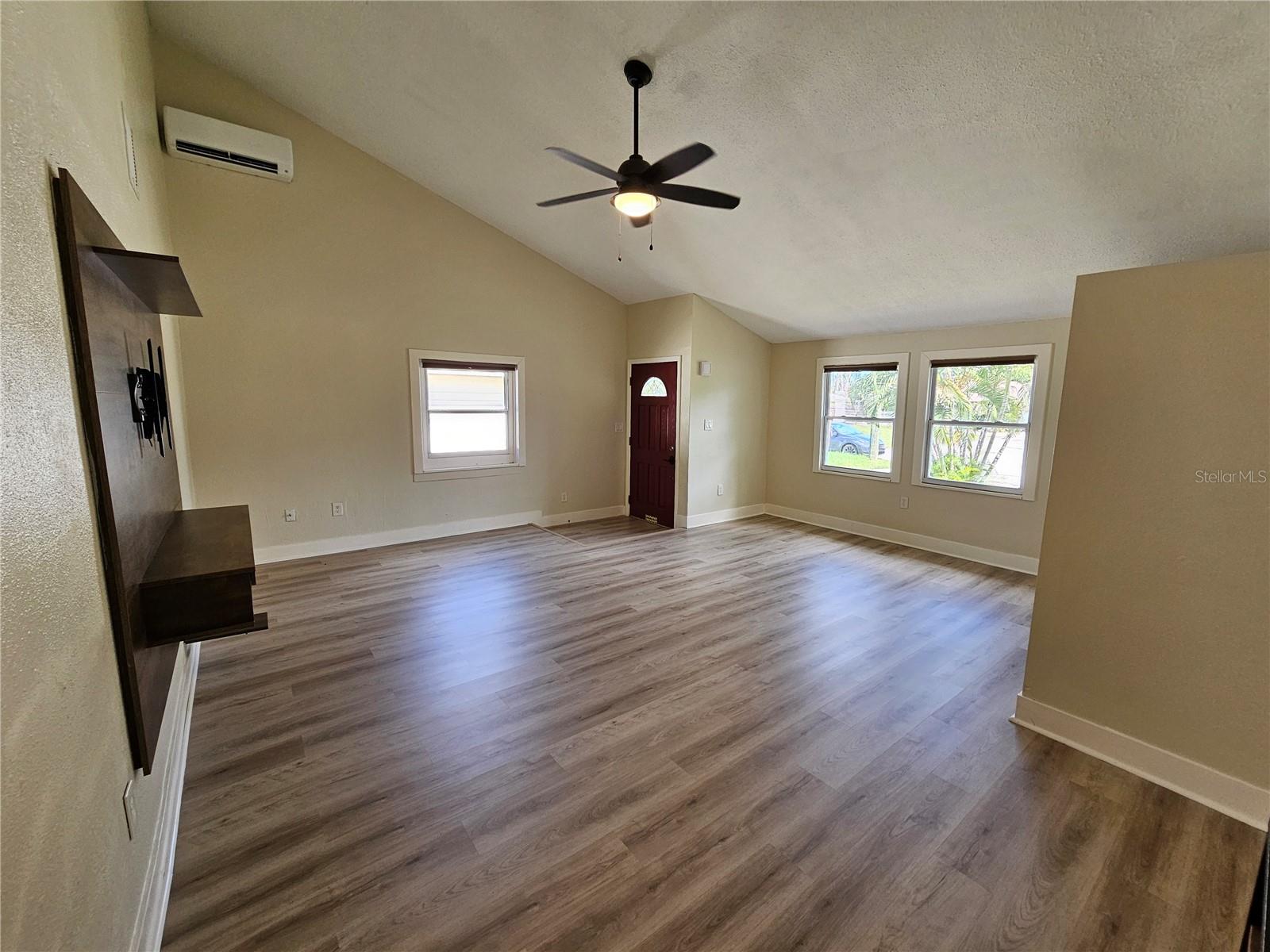 2436 ARAPAHO ST — photo 4