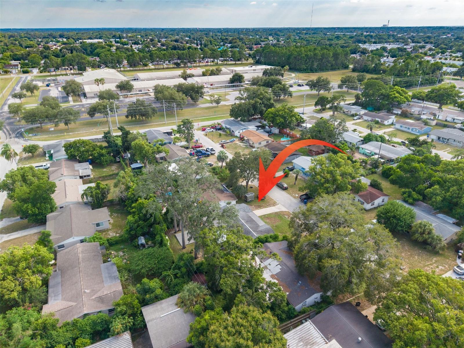 5030 OVERLOOK DR — photo 35