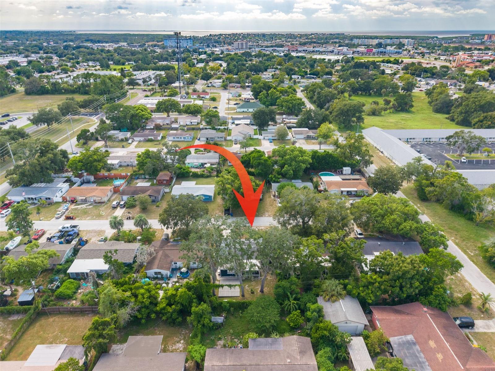 5030 OVERLOOK DR — photo 36