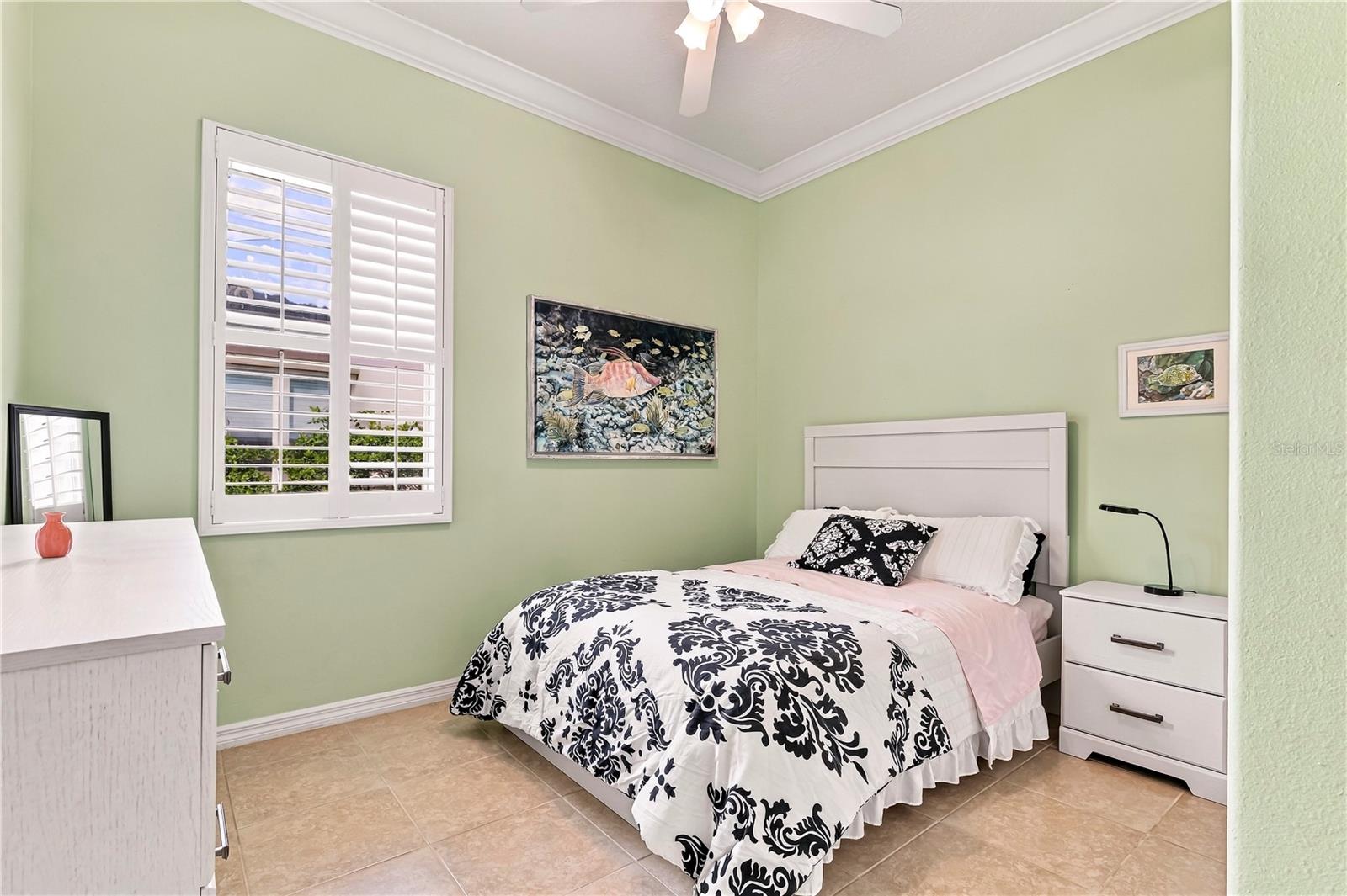 439 DENISE ST — photo 40
