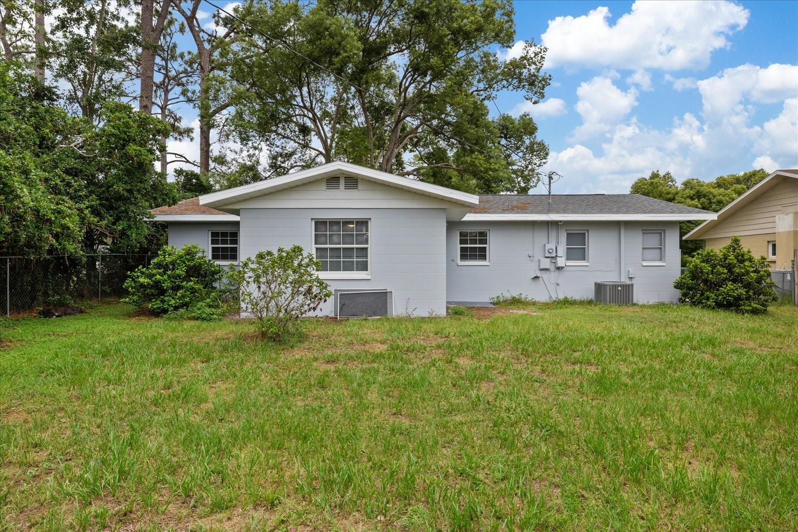 5900 AVOCADO ST — photo 28