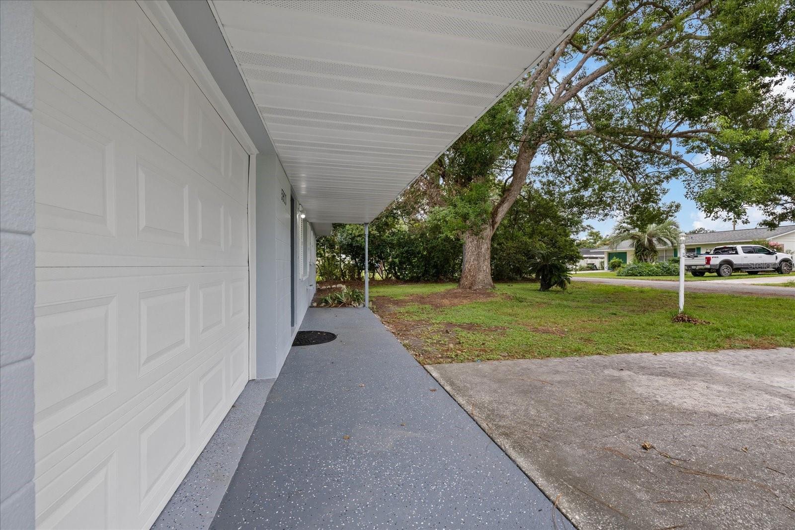 5900 AVOCADO ST — photo 3