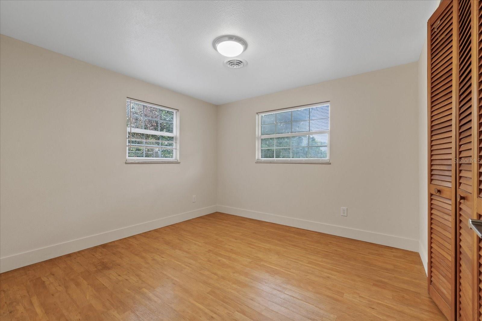 5900 AVOCADO ST — photo 18