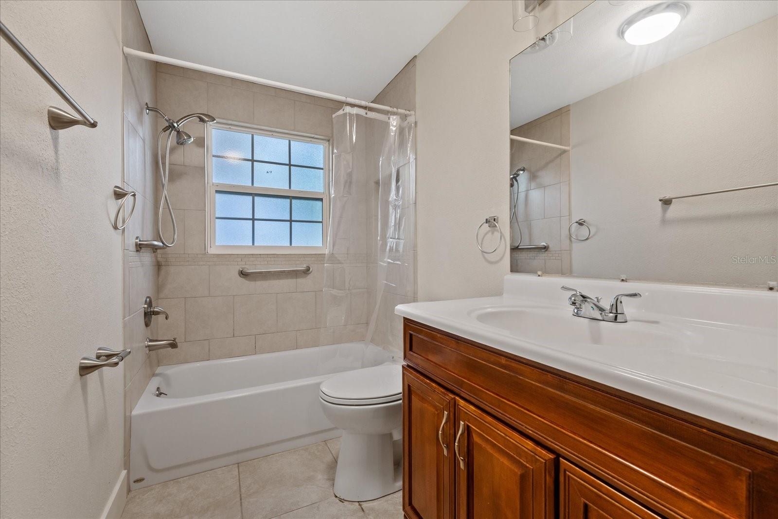 5900 AVOCADO ST — photo 20