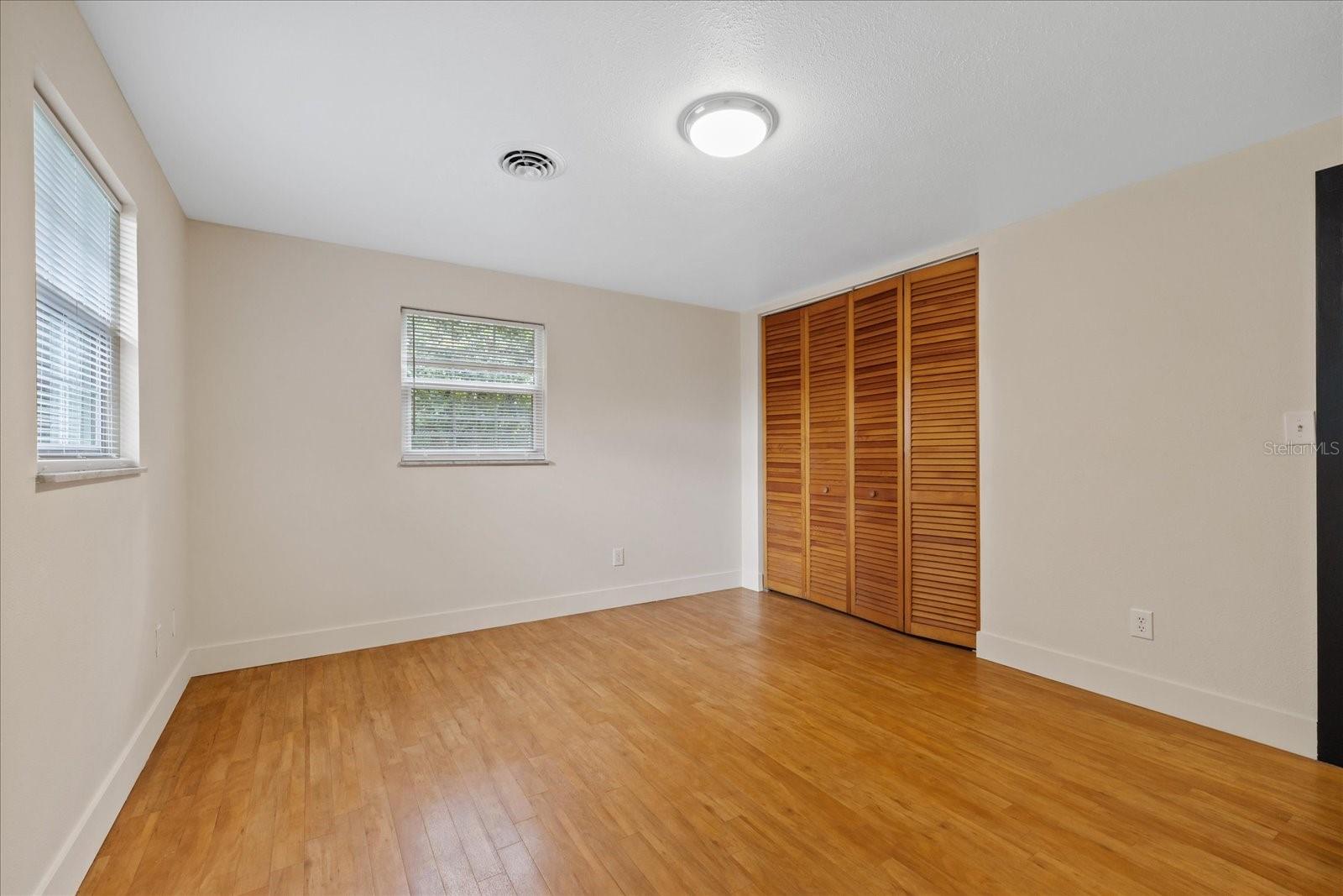 5900 AVOCADO ST — photo 17