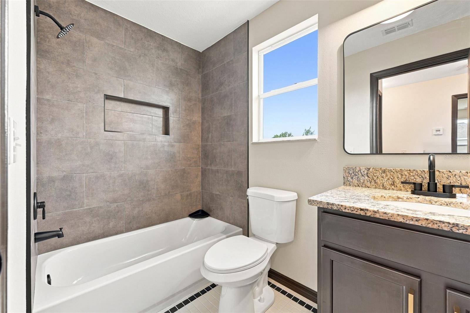 1403 TRAILWATER ST — photo 33