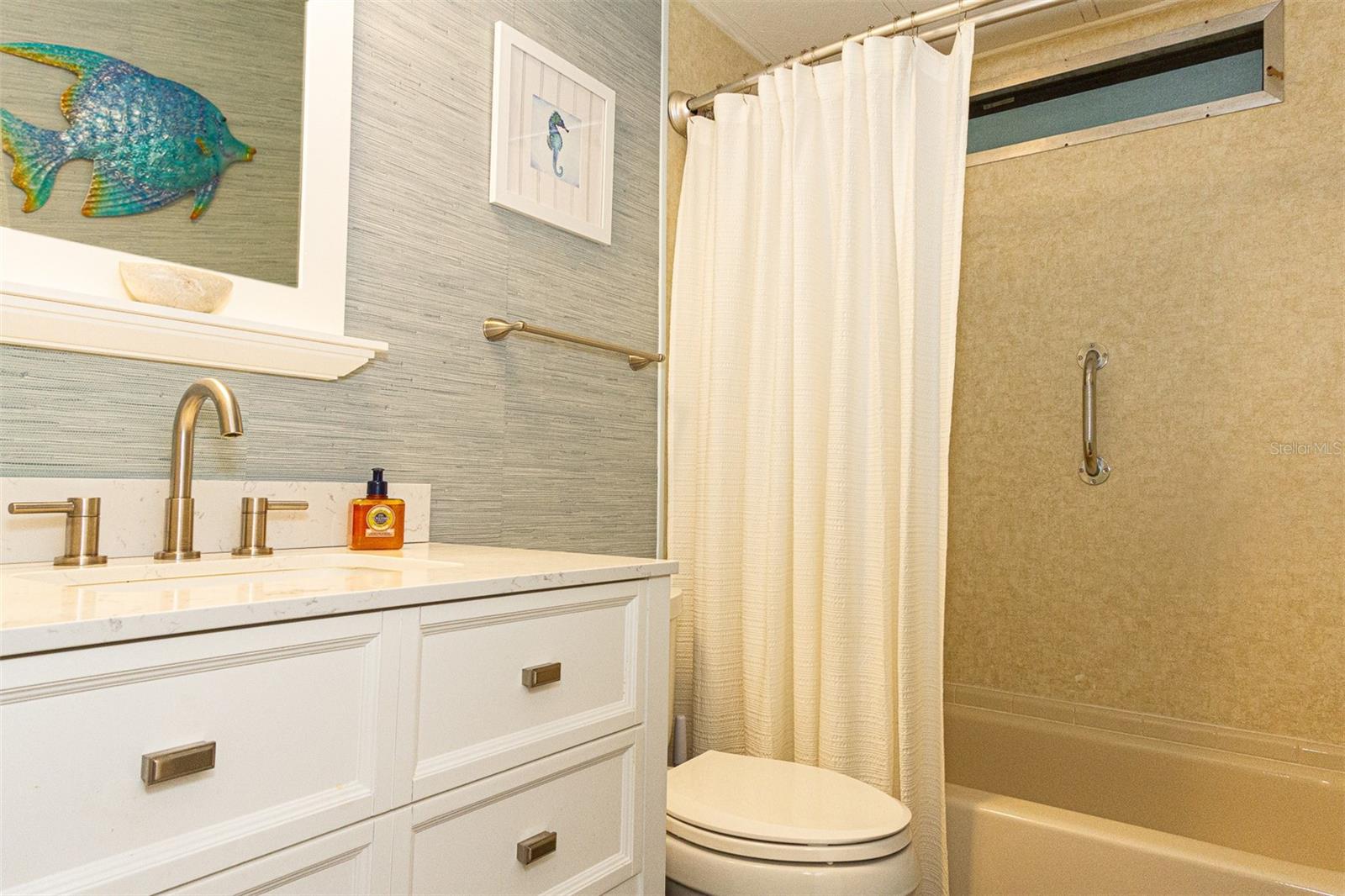 172 CLUBVIEW DR #5 — photo 25