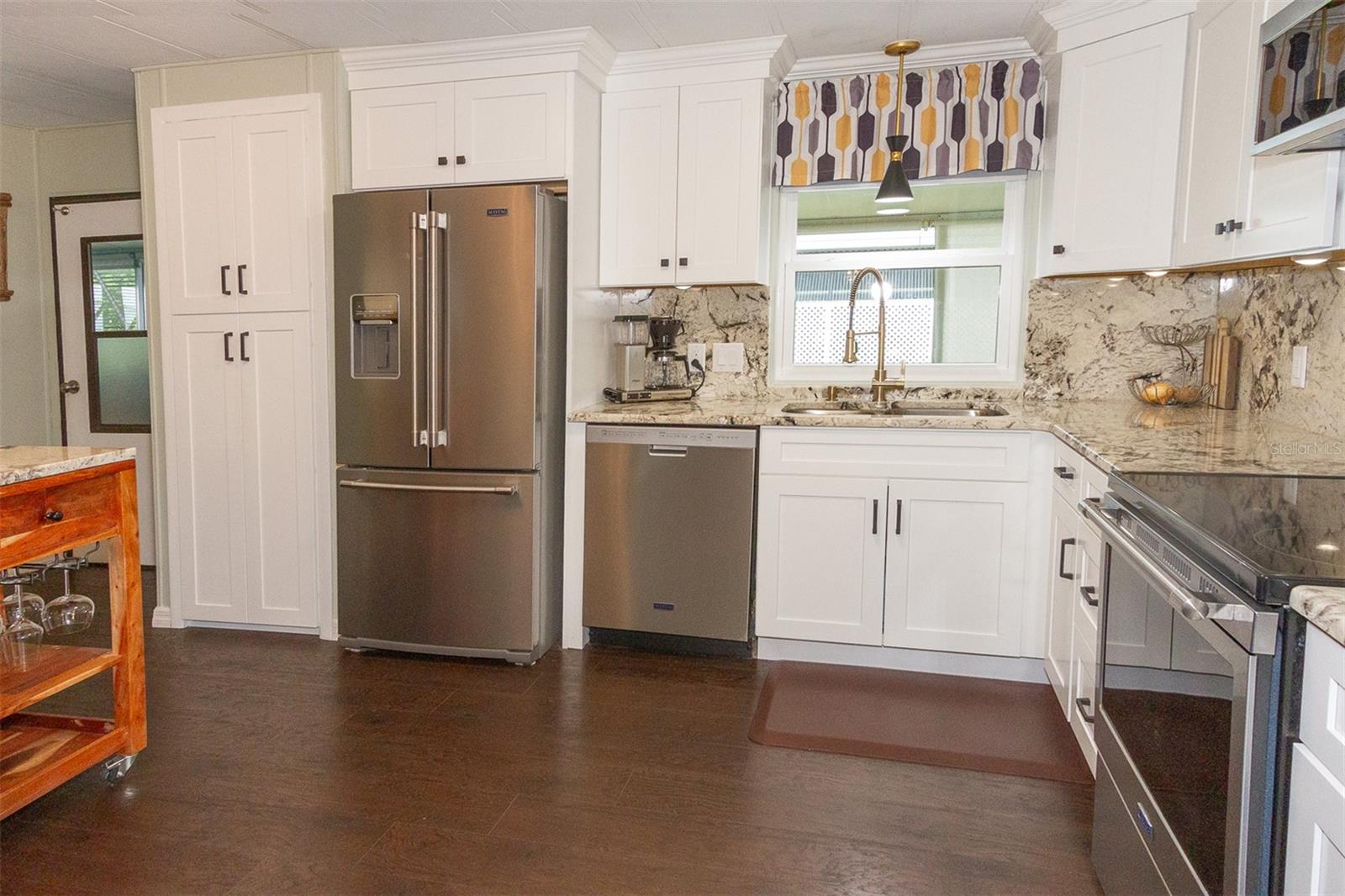 172 CLUBVIEW DR #5 — photo 11