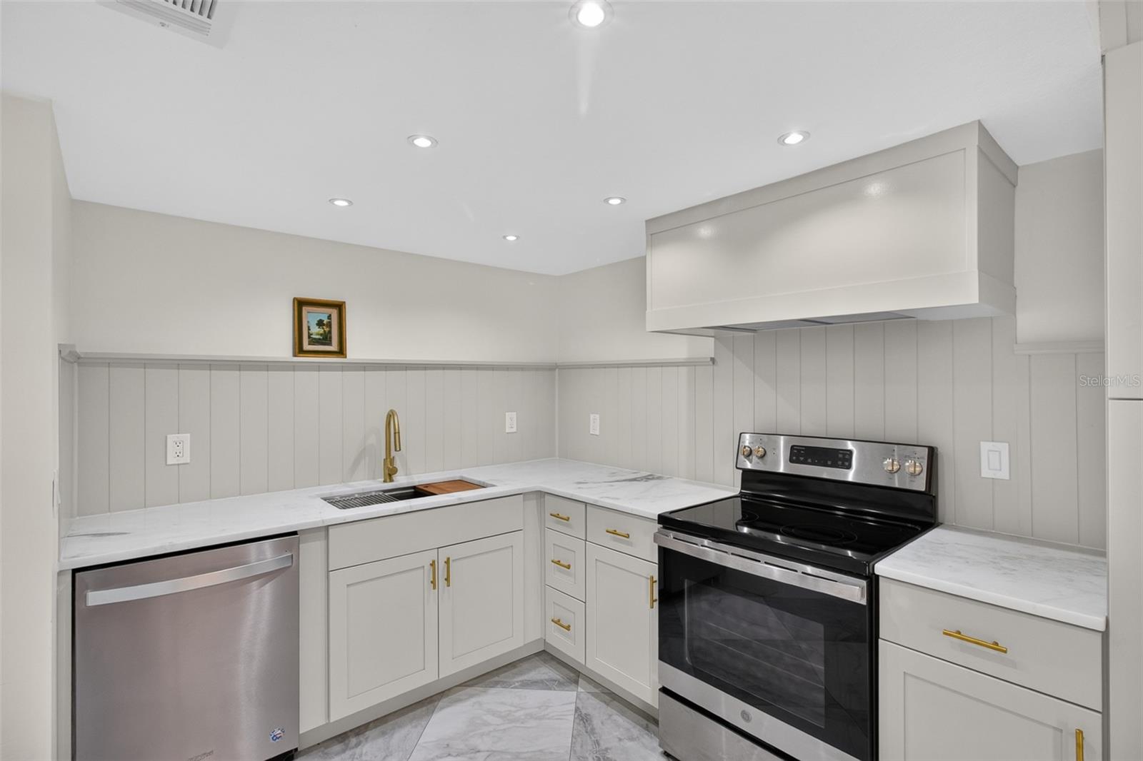 1 WINDRUSH BLVD #65 — photo 11