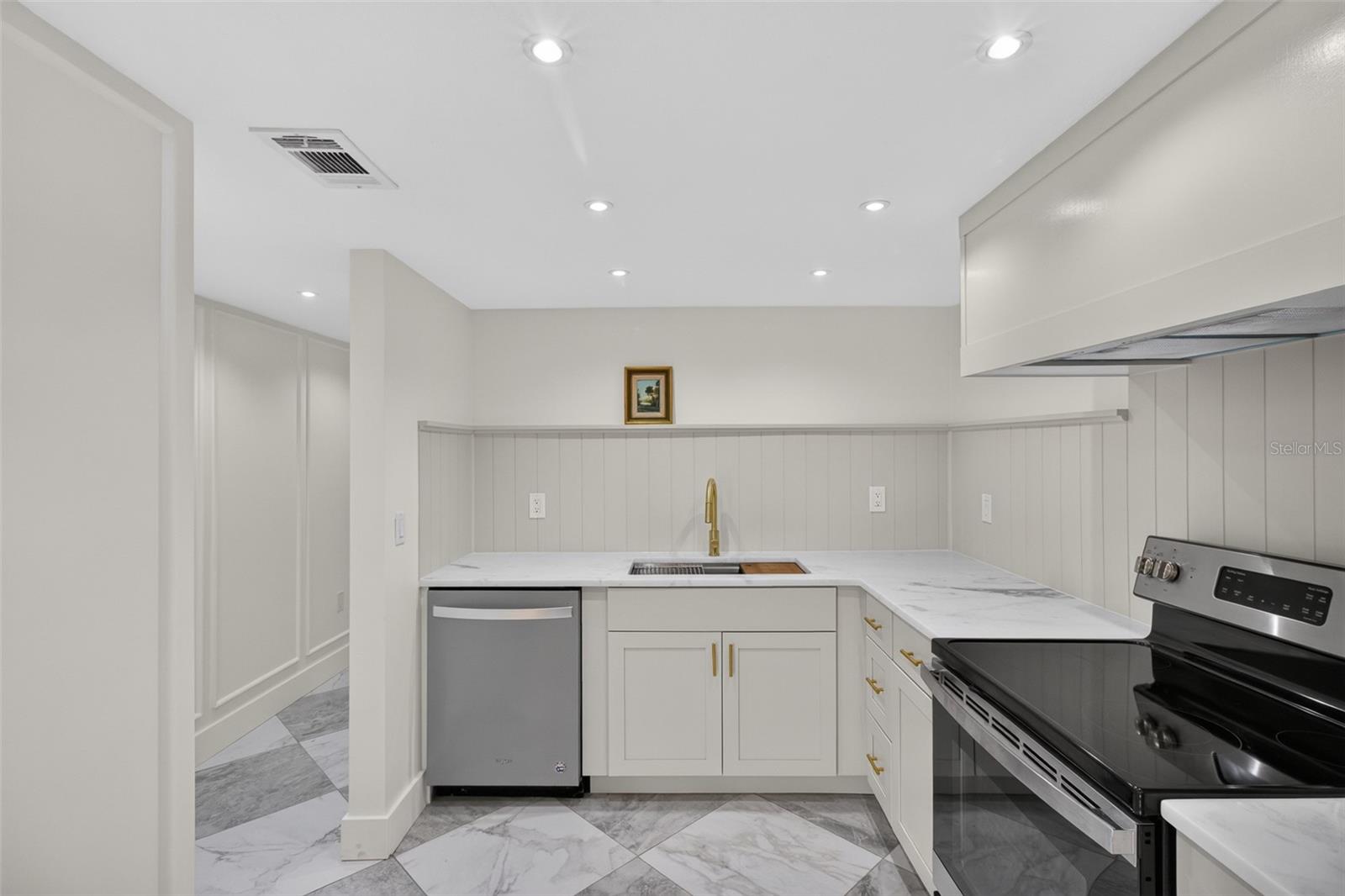 1 WINDRUSH BLVD #65 — photo 12