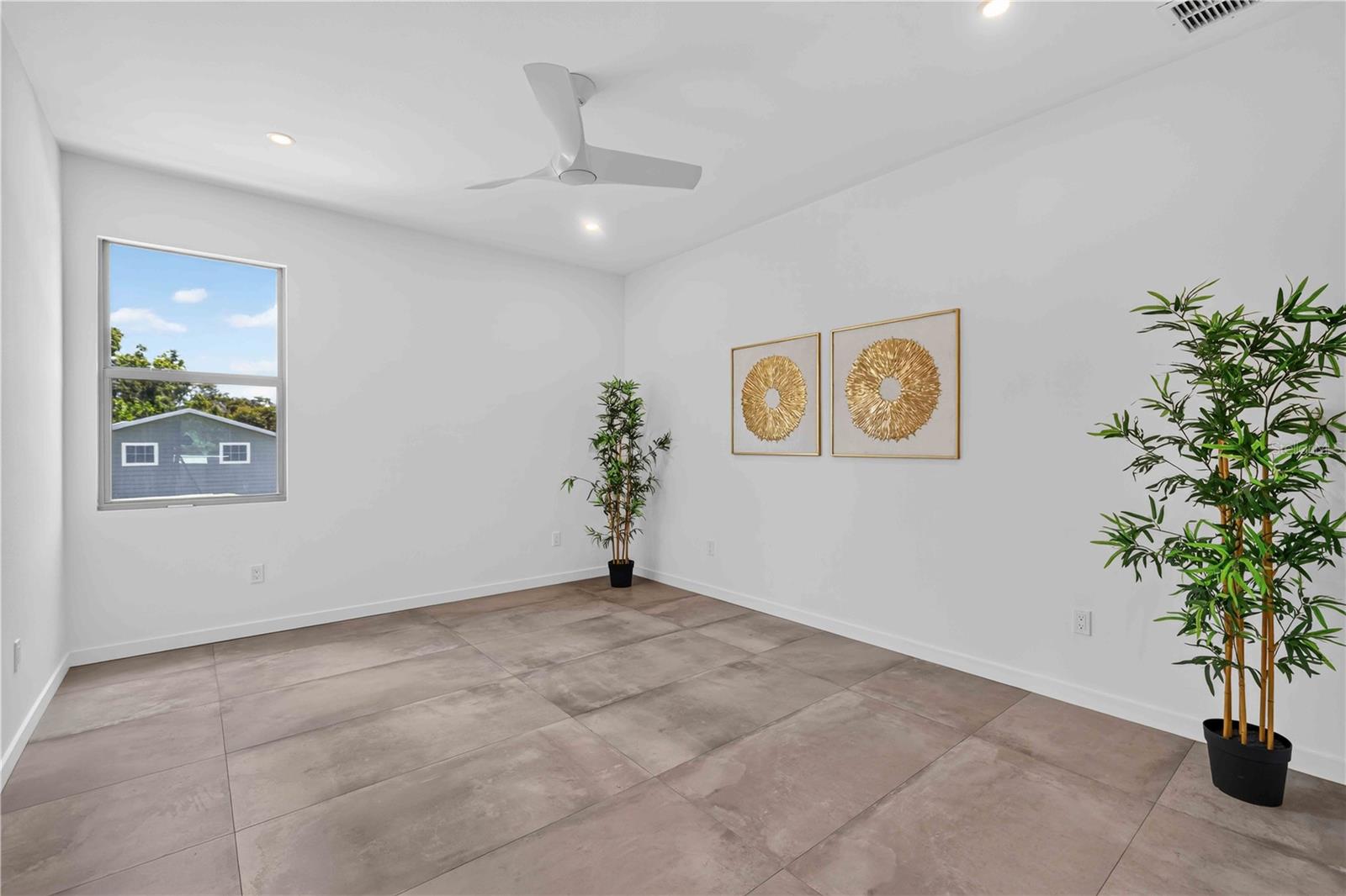 2419 HILLVIEW ST — photo 41
