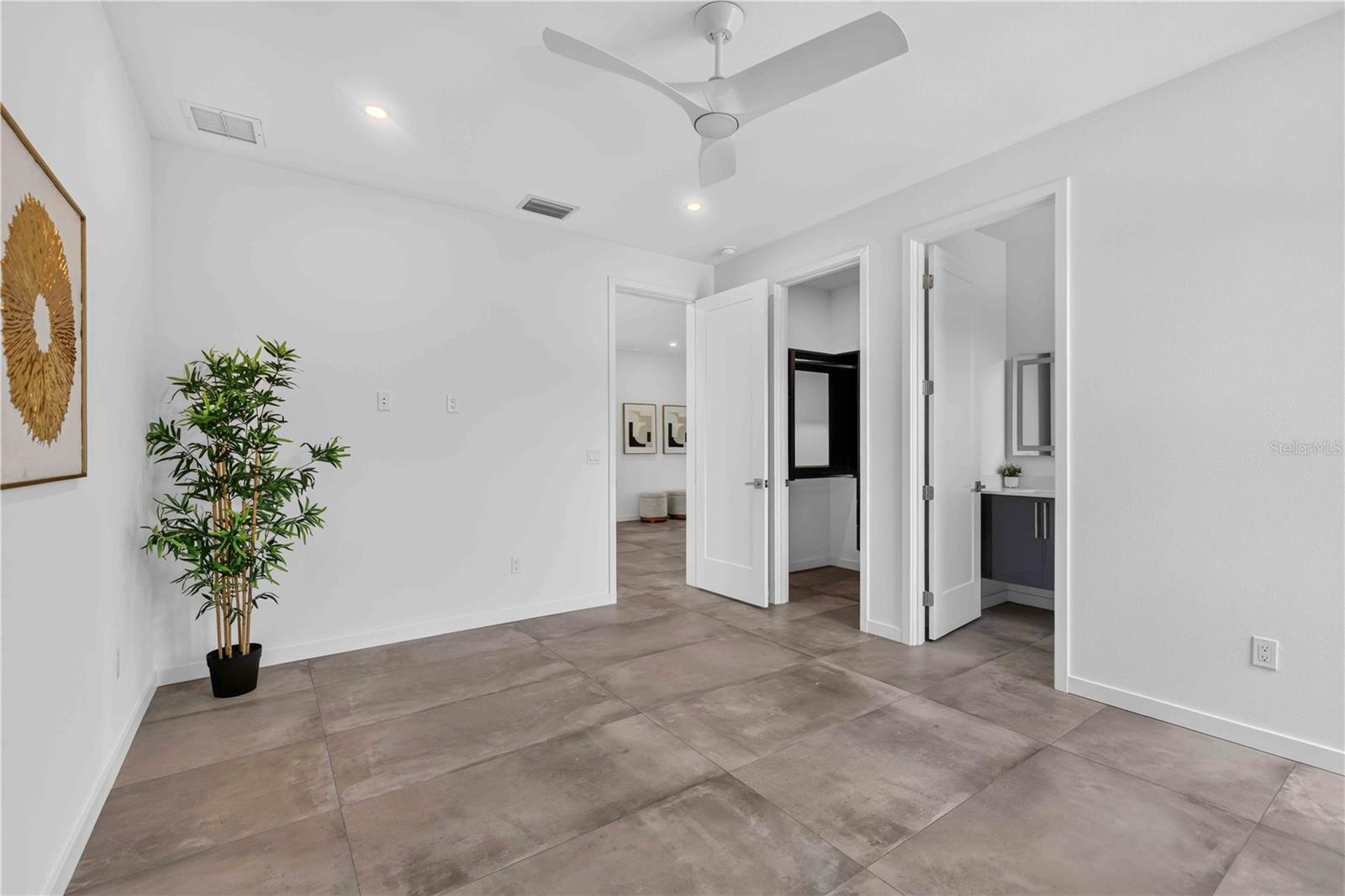 2419 HILLVIEW ST — photo 42