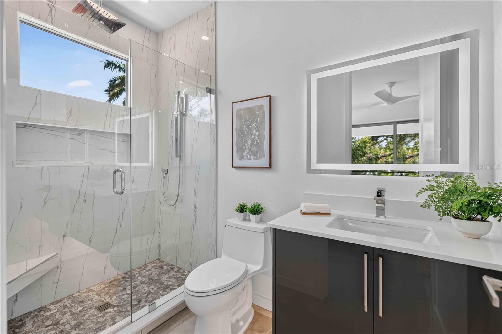 2419 HILLVIEW ST — photo 36
