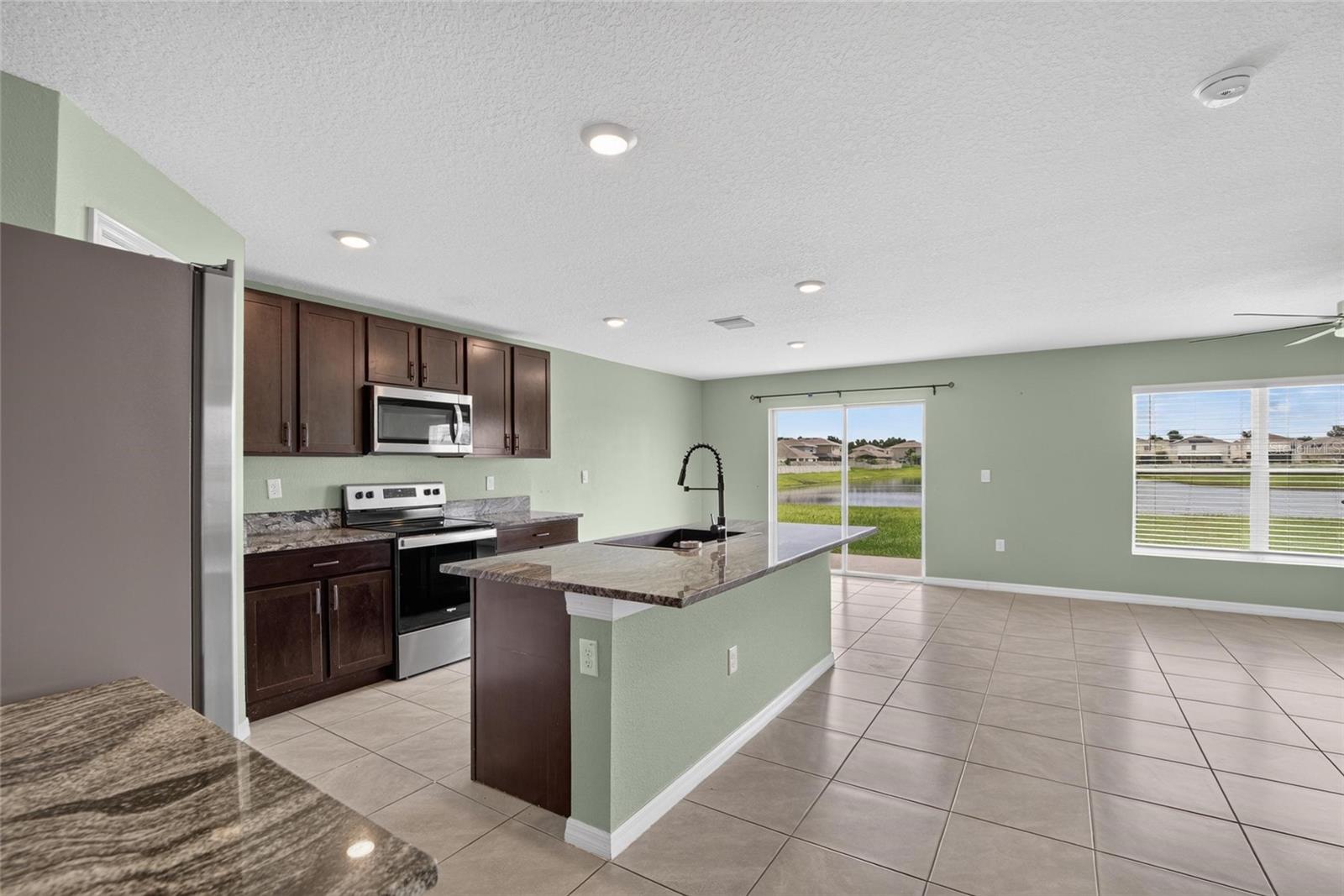 2818 GUMBO LIMBO DR — photo 7