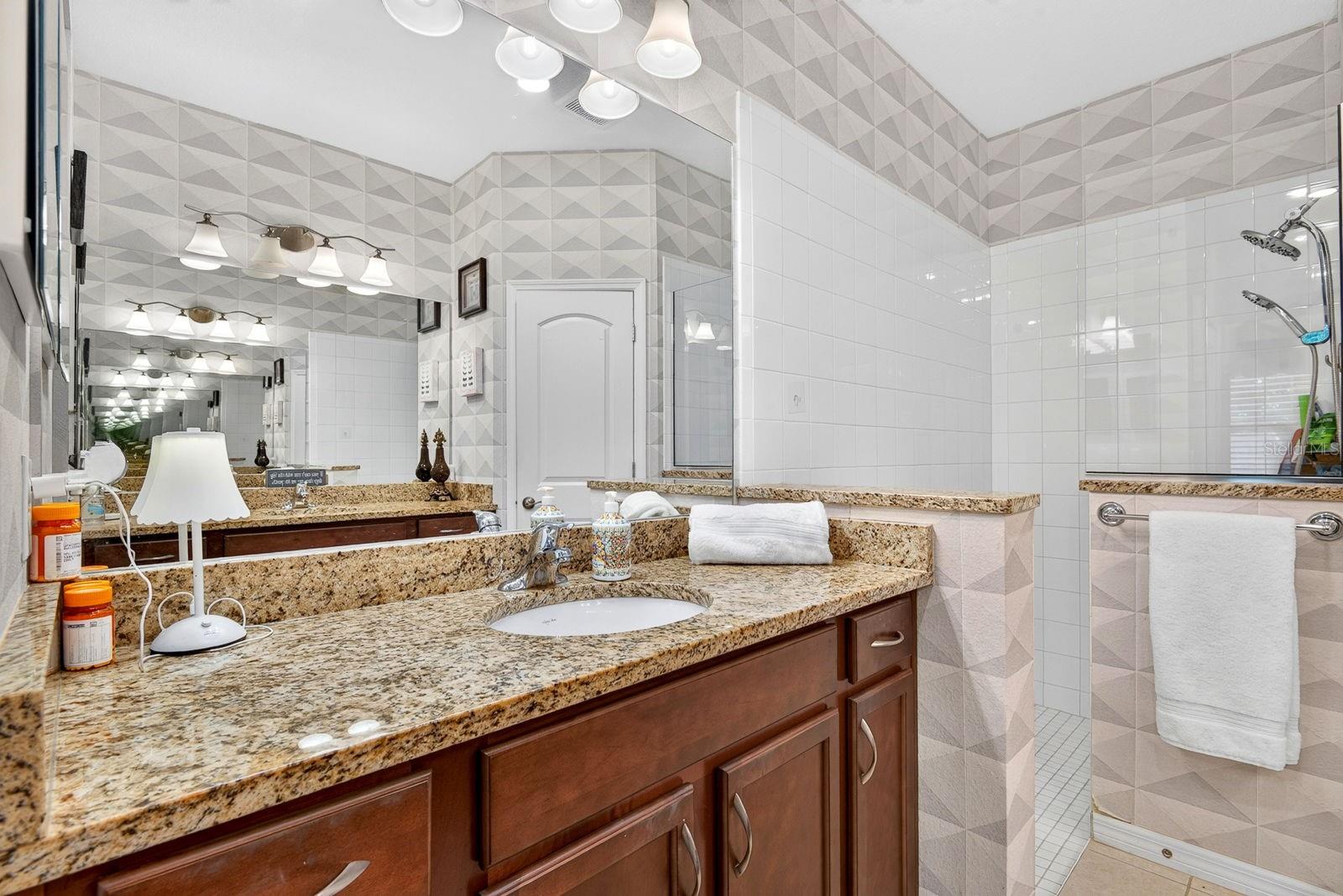 7010 PLAYA BELLA DR — photo 43