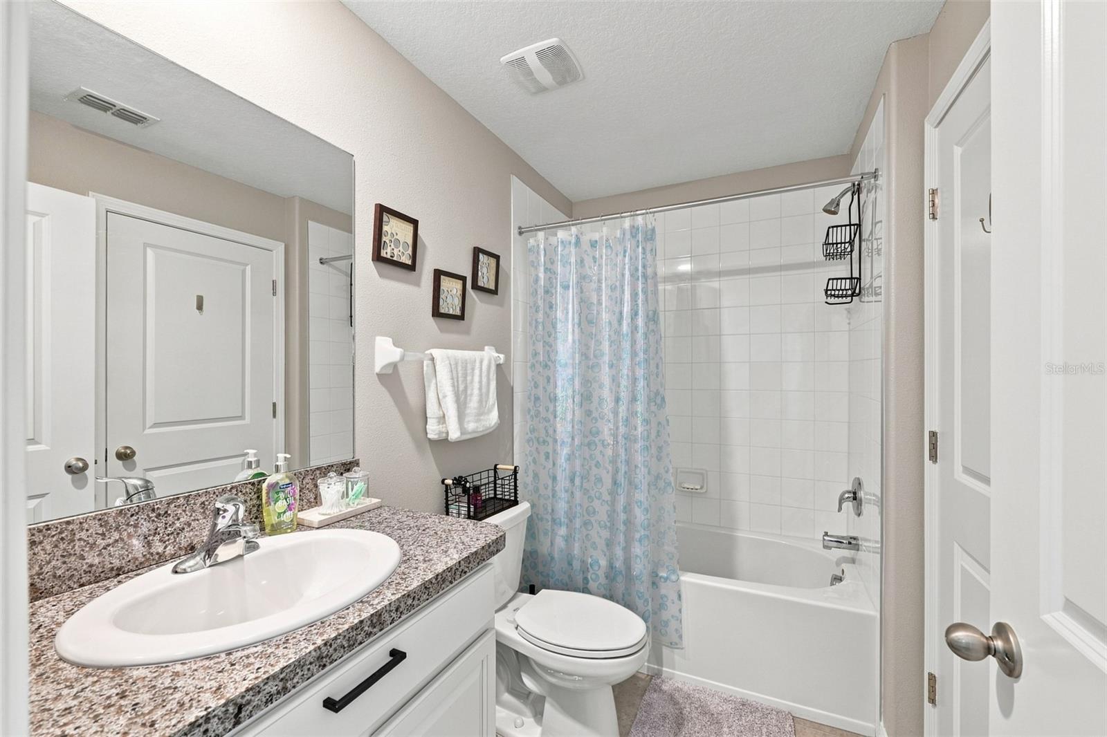 15548 FLORENCE HOLLOW PL — photo 24