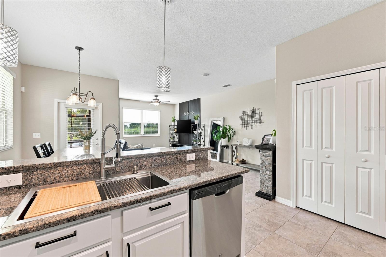 15548 FLORENCE HOLLOW PL — photo 8