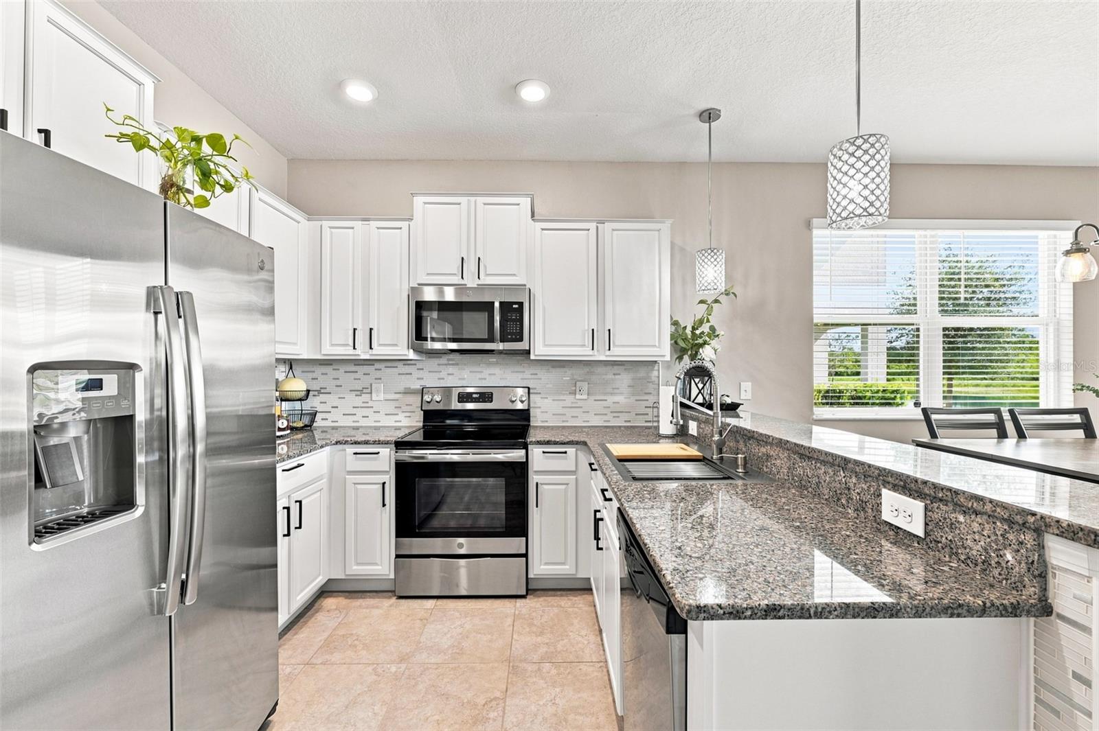 15548 FLORENCE HOLLOW PL — photo 3