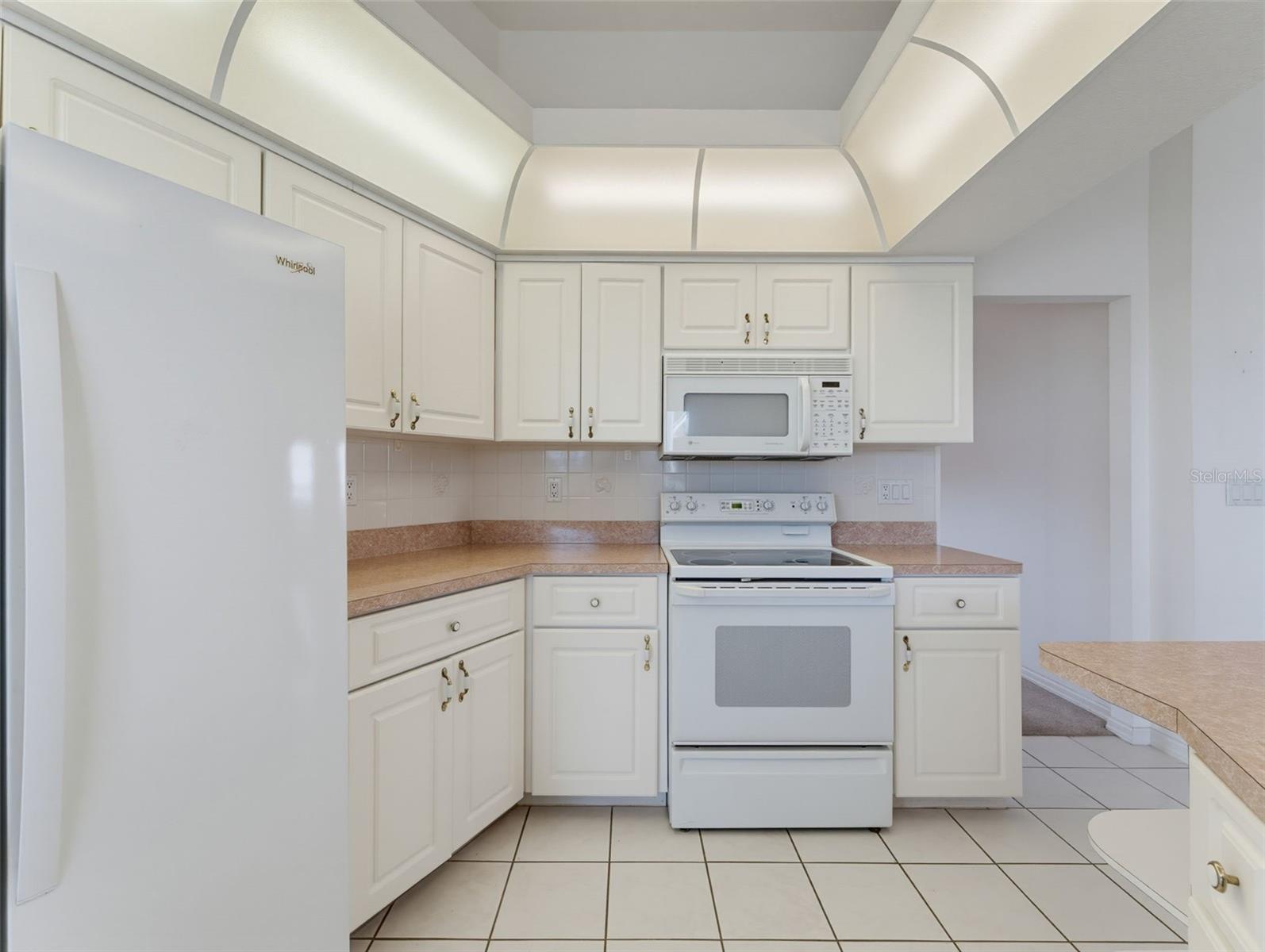8425 DANBURY LN — photo 26