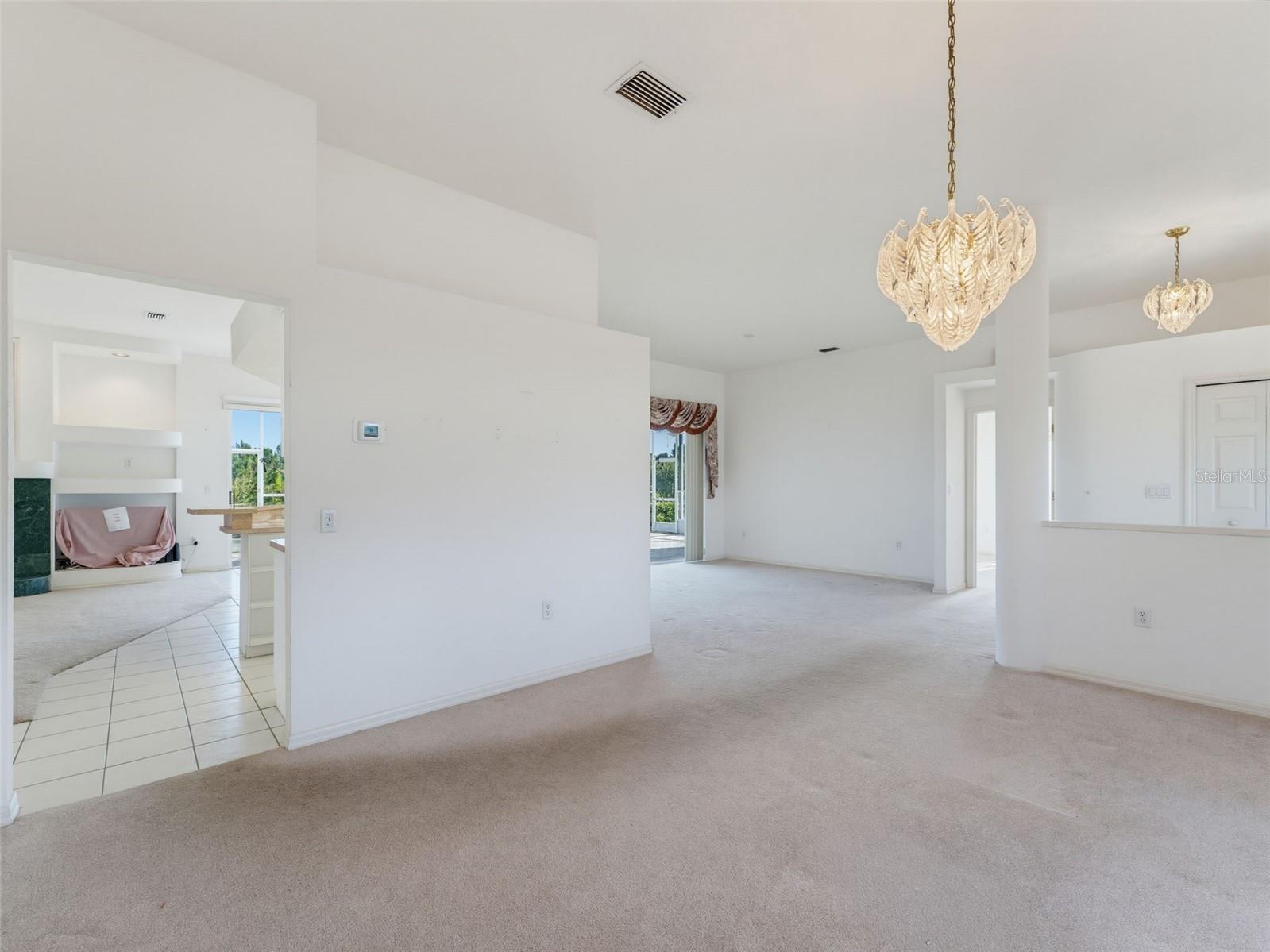 8425 DANBURY LN — photo 33