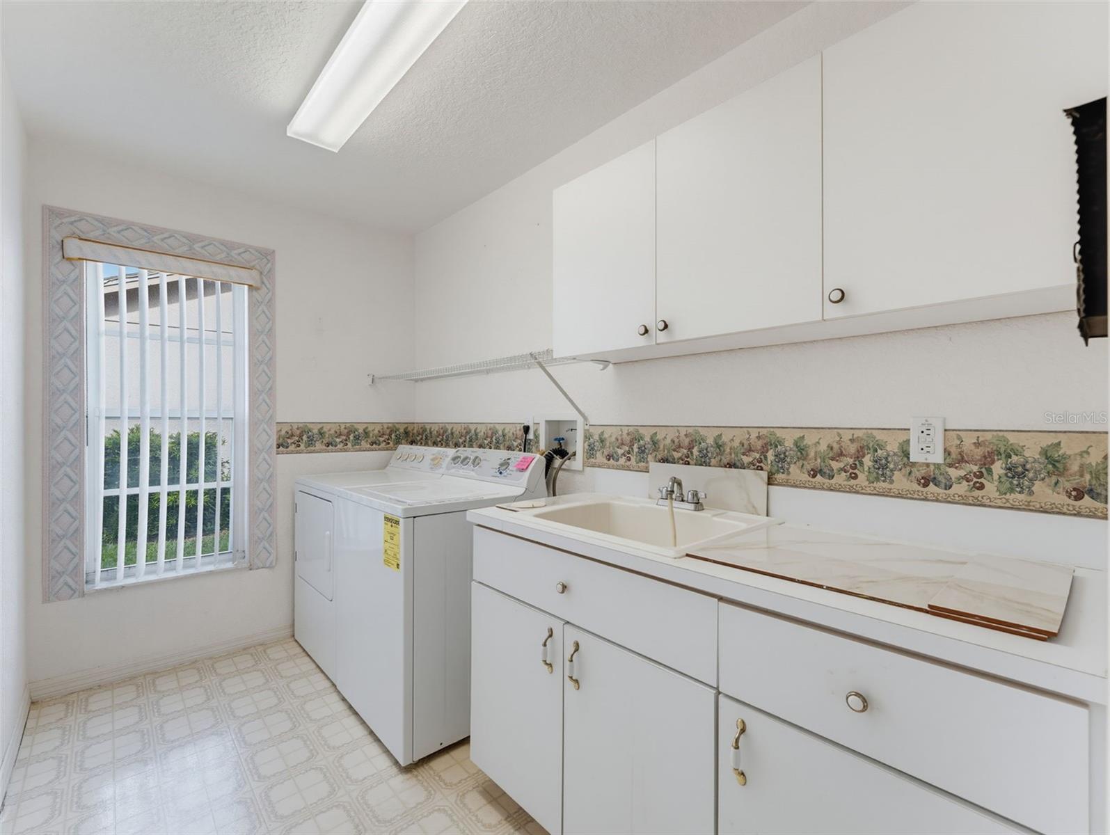 8425 DANBURY LN — photo 50