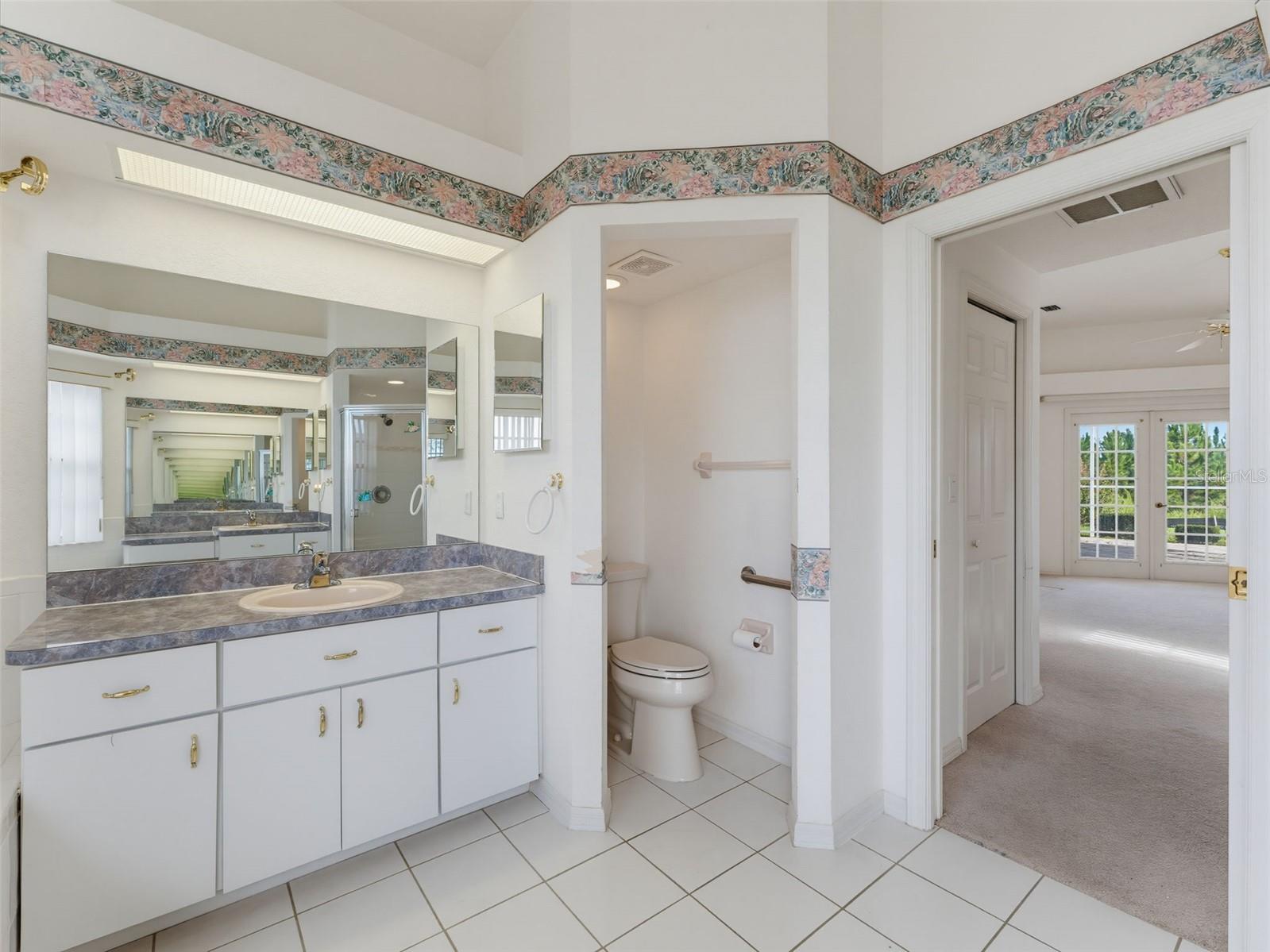 8425 DANBURY LN — photo 41