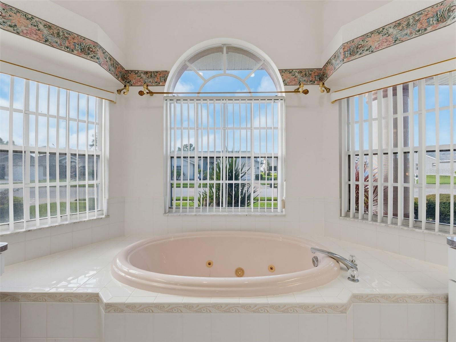 8425 DANBURY LN — photo 42