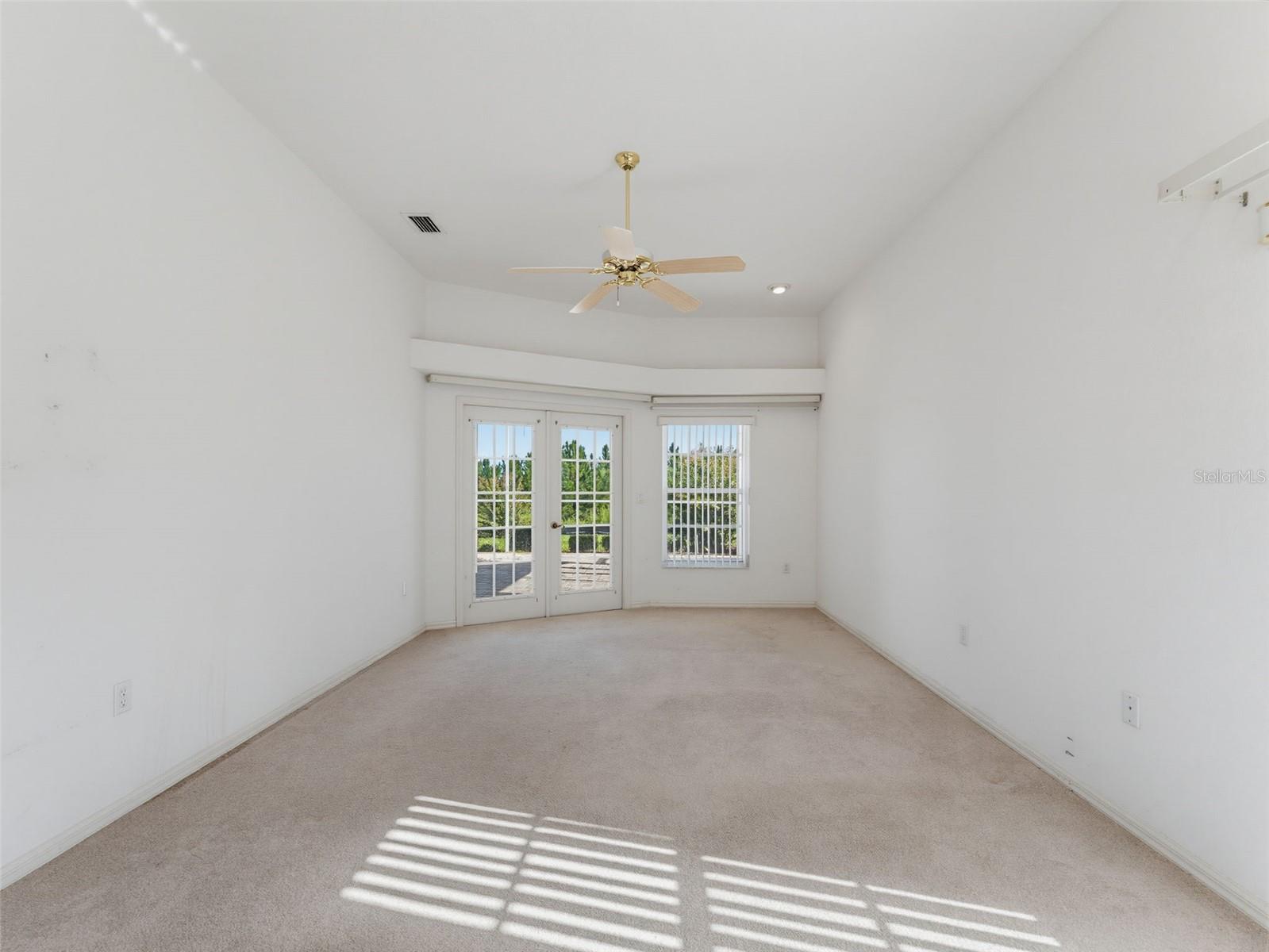8425 DANBURY LN — photo 29