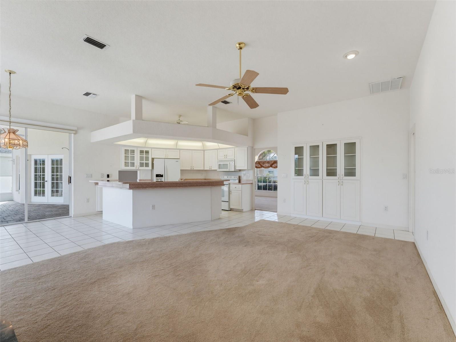 8425 DANBURY LN — photo 25