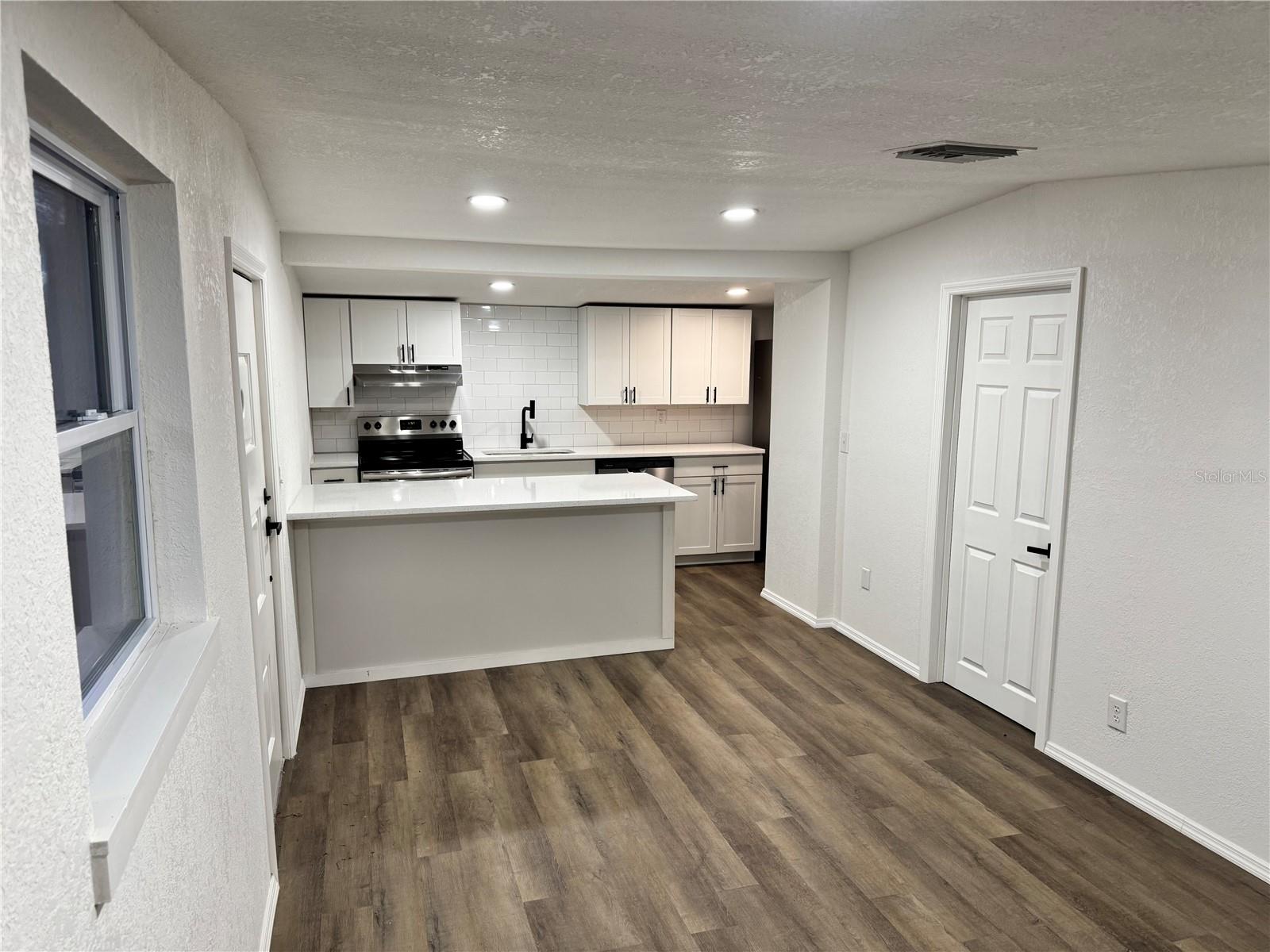 38839 MILLER AVE — photo 11