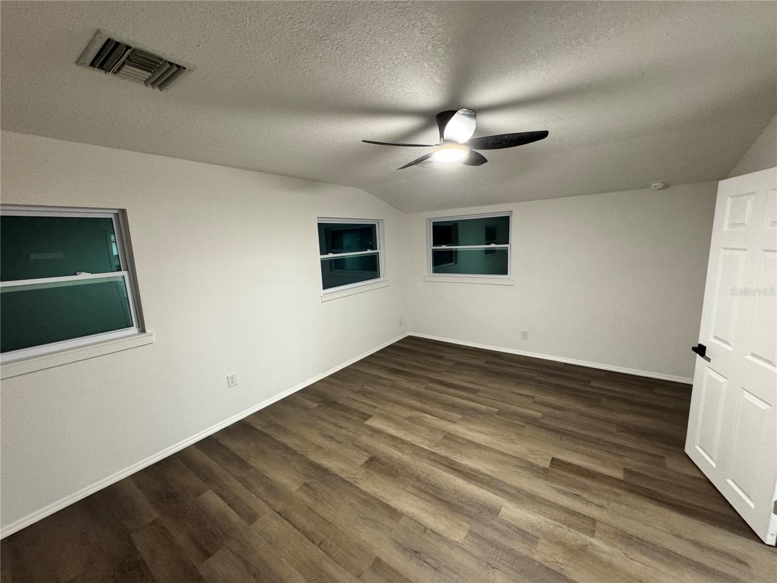 38839 MILLER AVE — photo 14