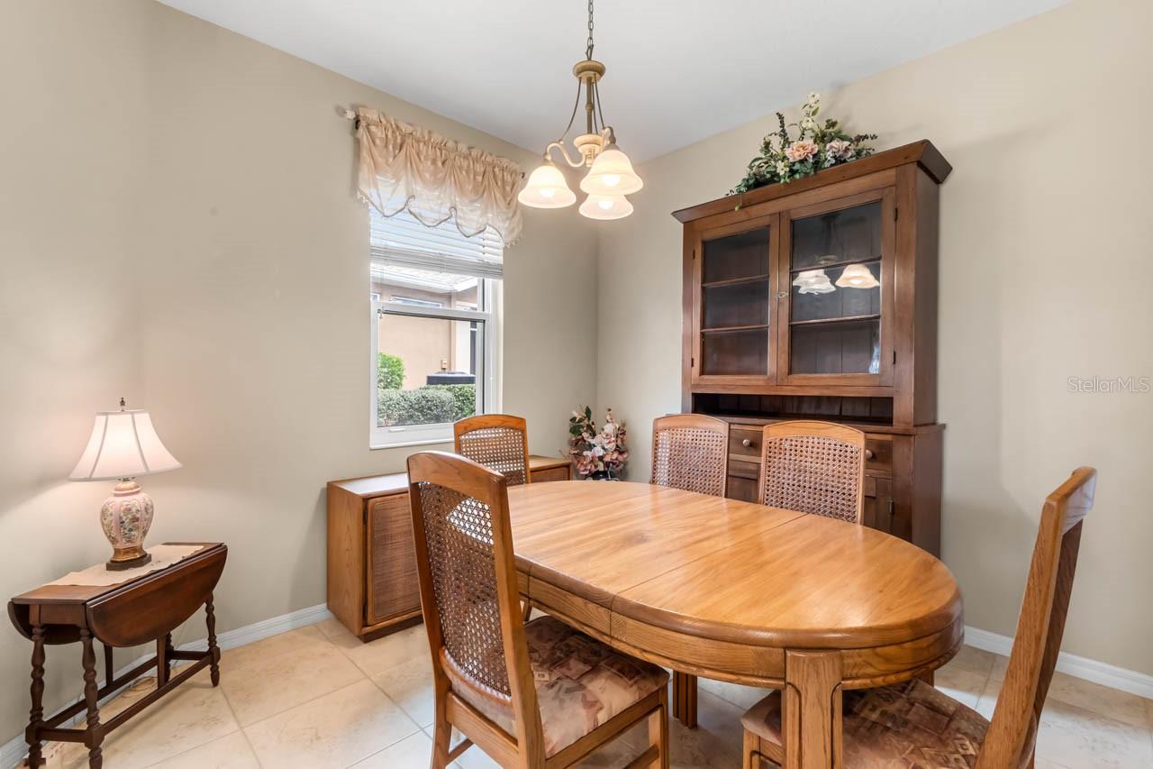 1160 JAMESON GREENS DR — photo 12