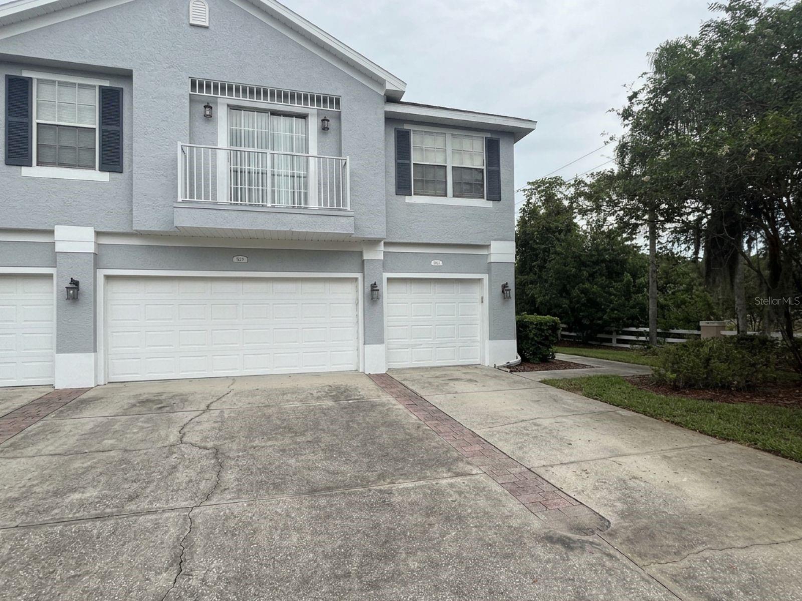 8621 SHALLOW CREEK CT — photo 2