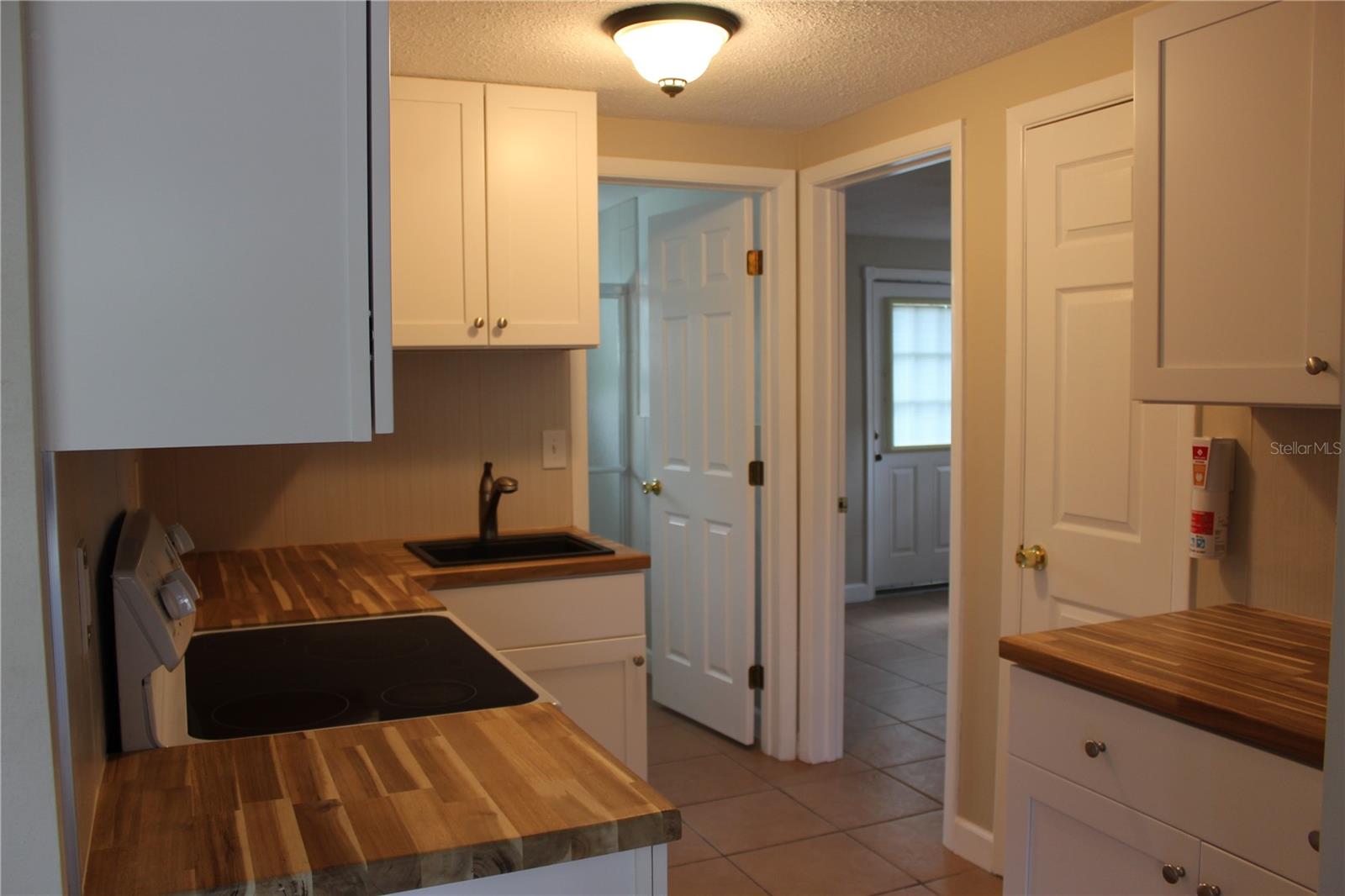 4424 TERRY LOOP #A — photo 3