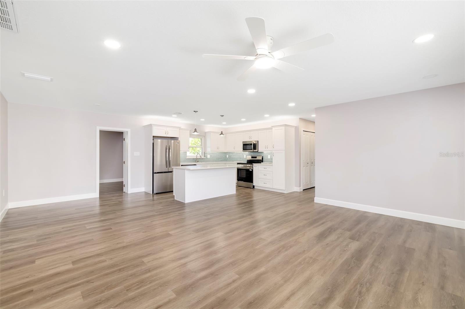 2253 GOLDENROD ST — photo 10