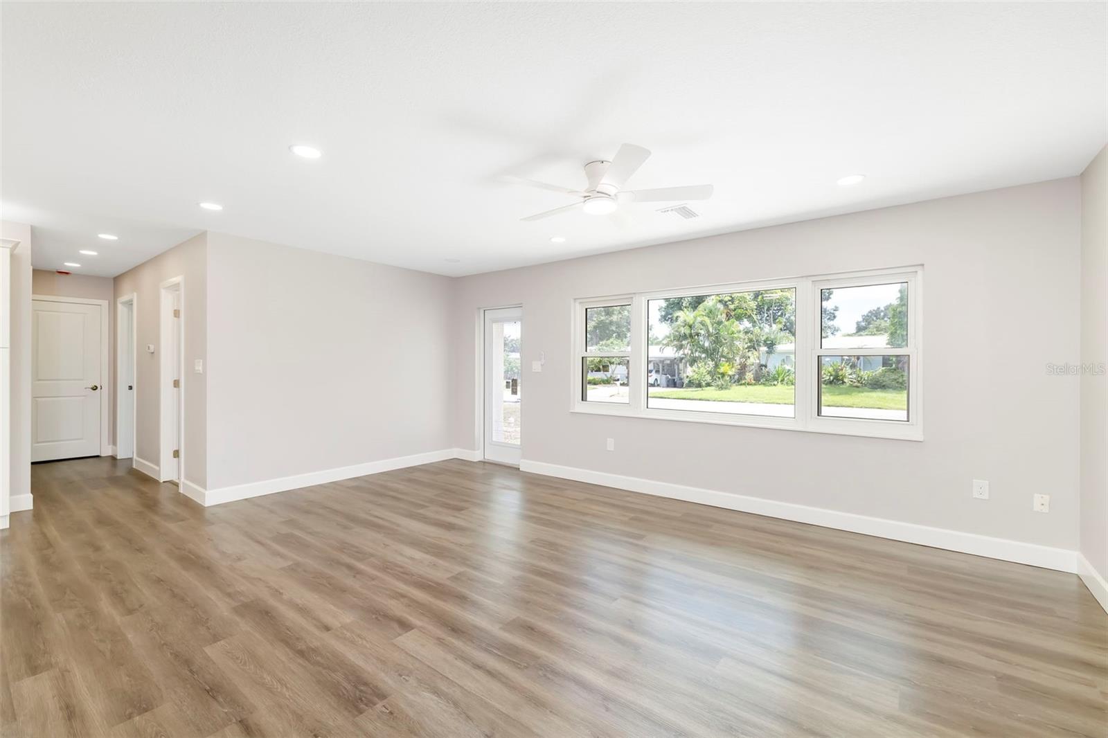 2253 GOLDENROD ST — photo 9