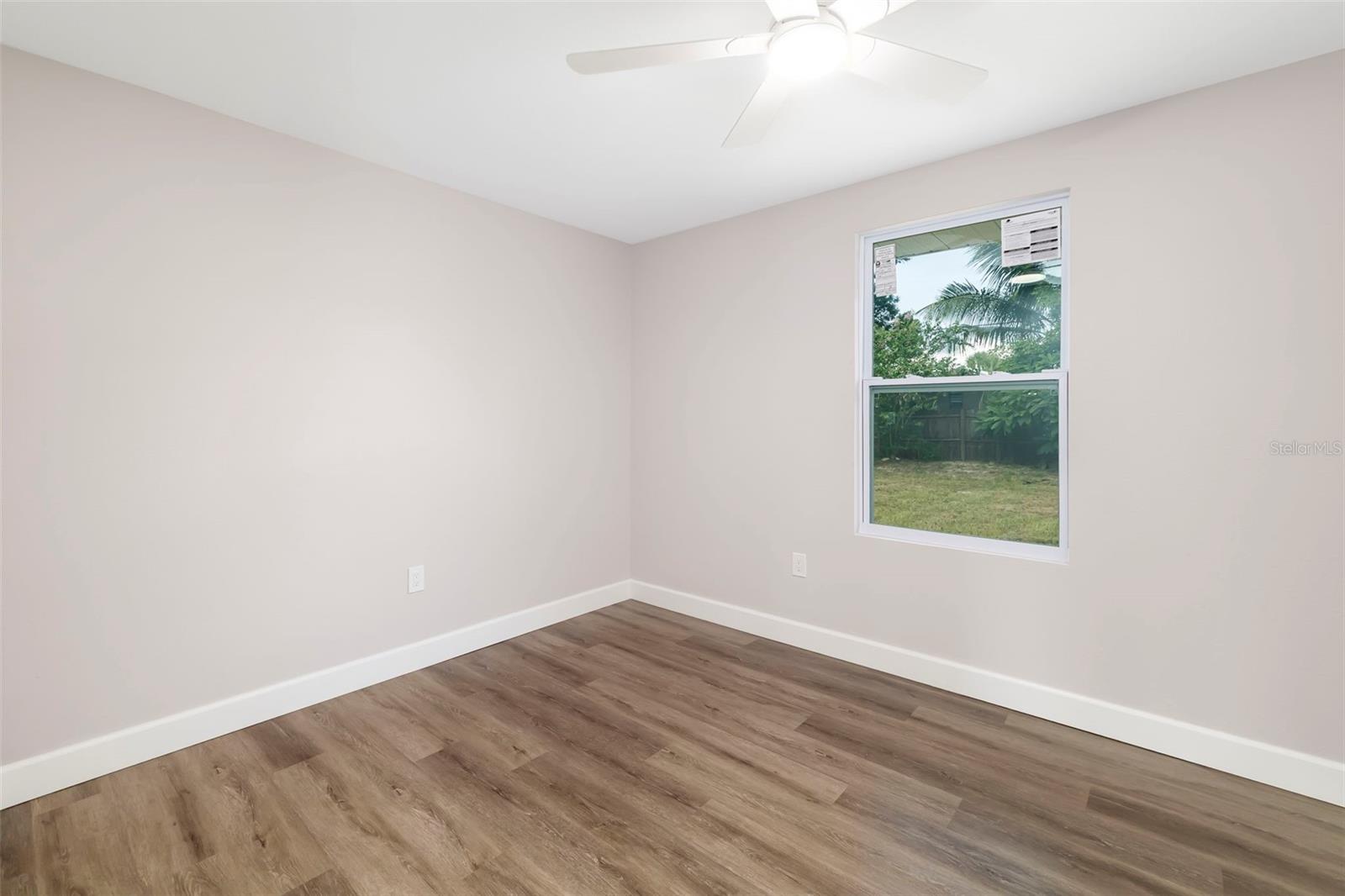 2253 GOLDENROD ST — photo 18