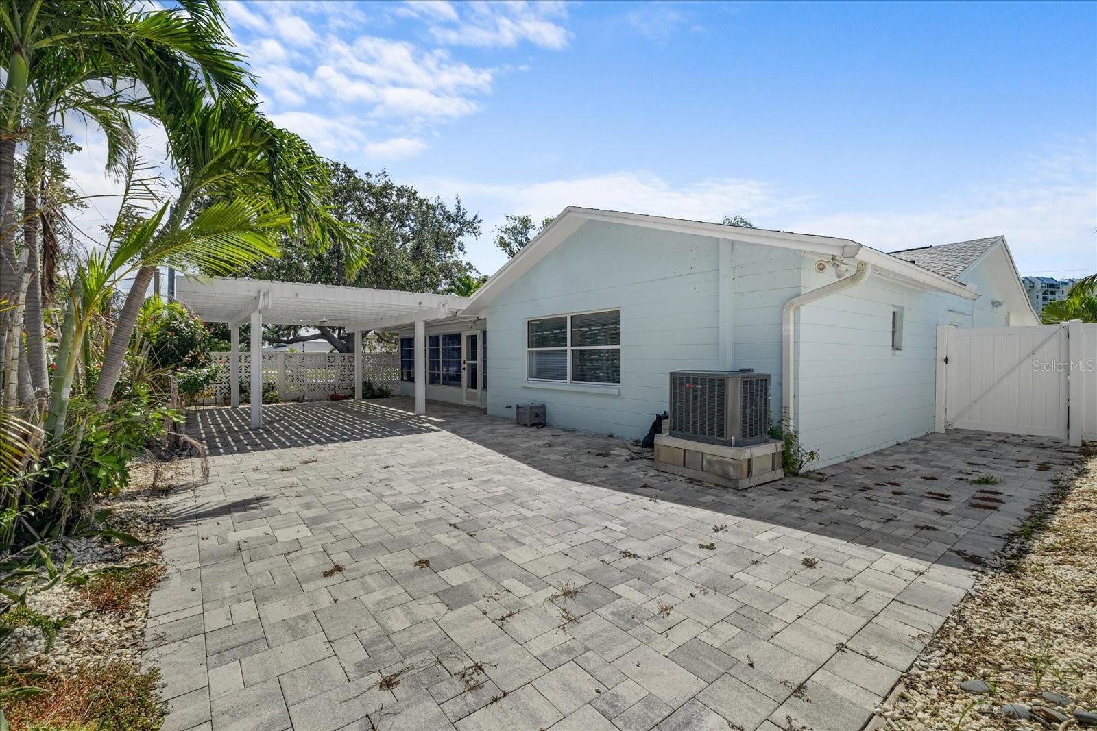 10001 S YACHT CLUB DR — photo 45