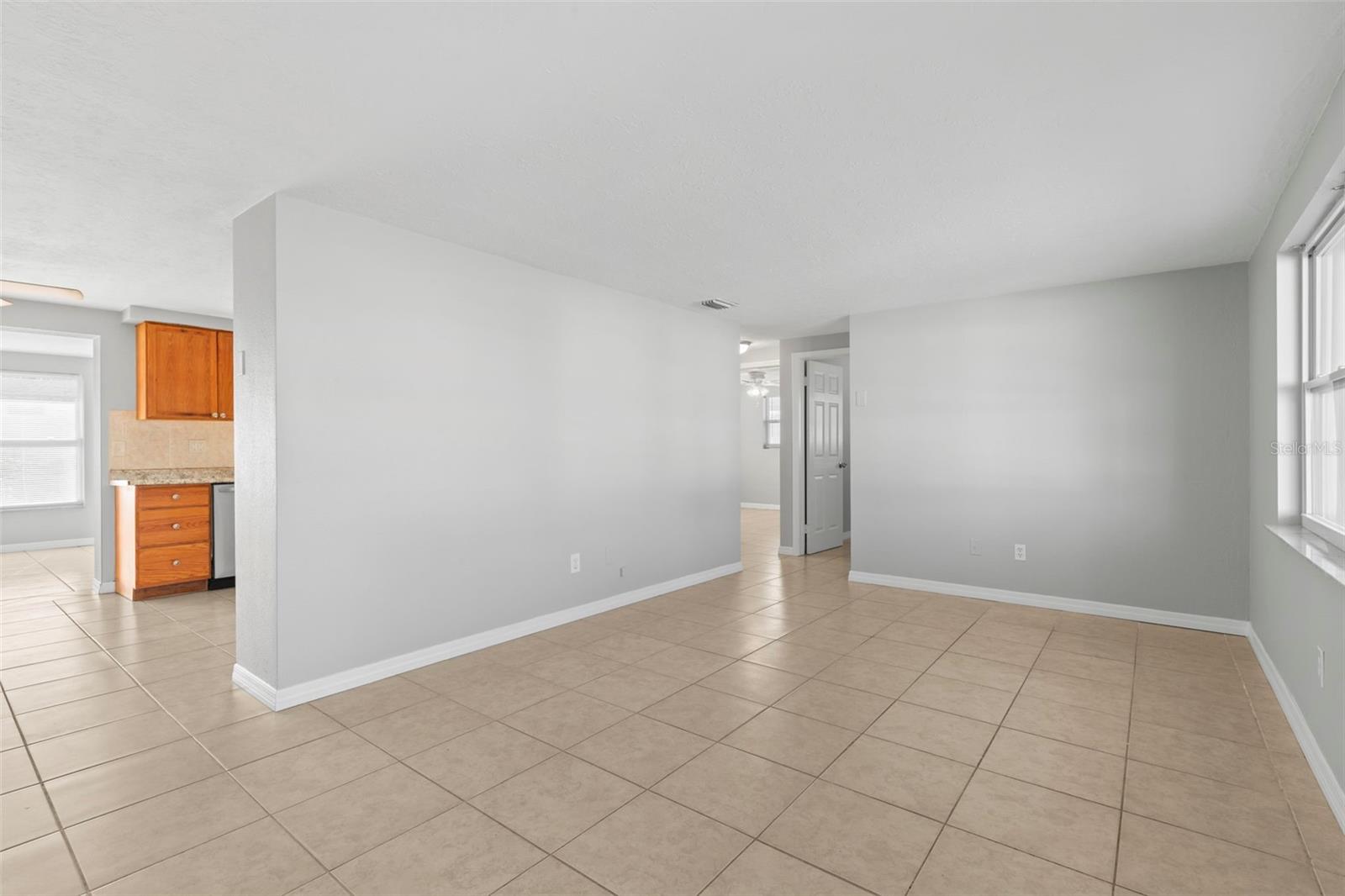 1508 DERRICK ST — photo 14