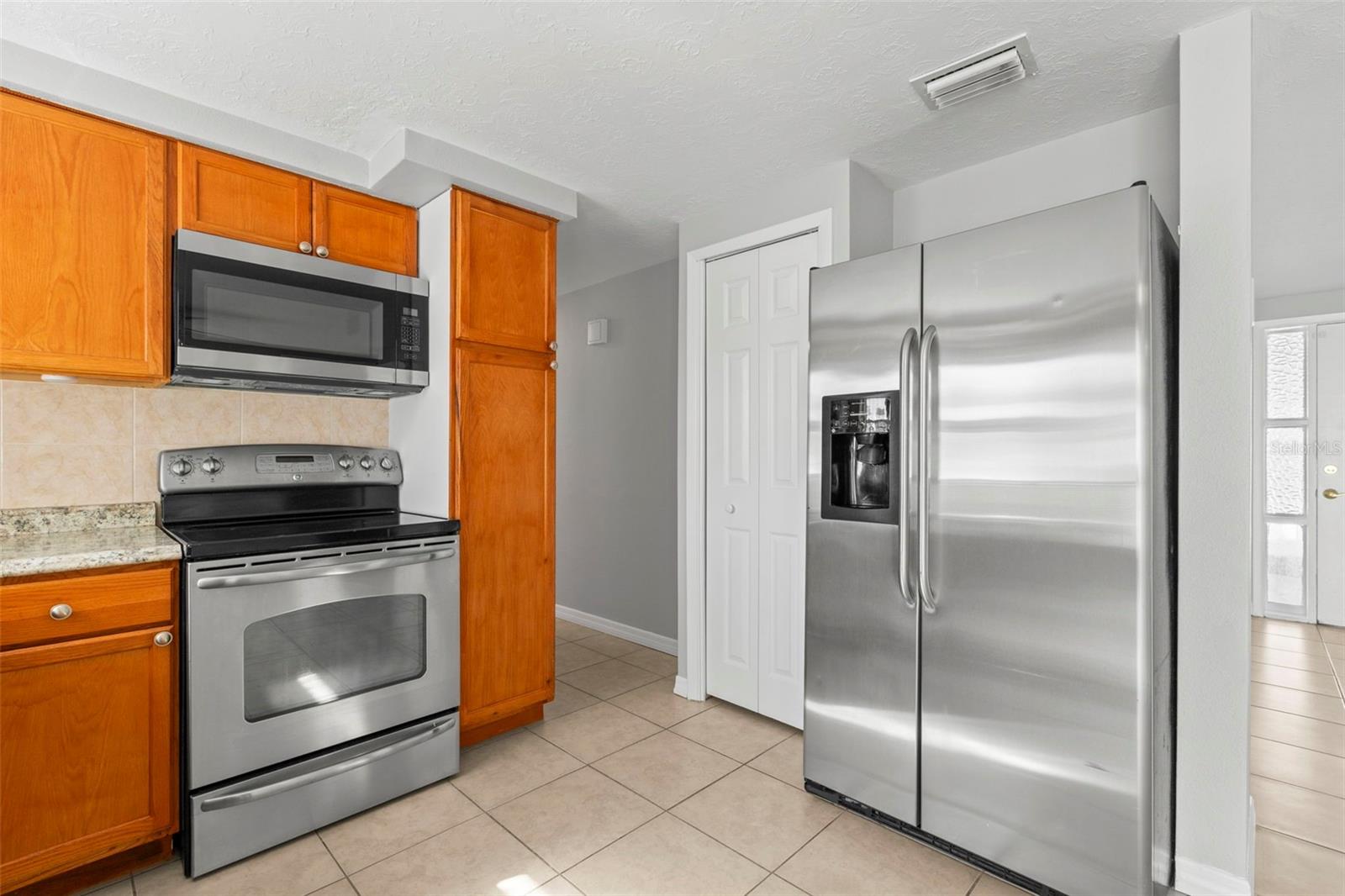 1508 DERRICK ST — photo 22