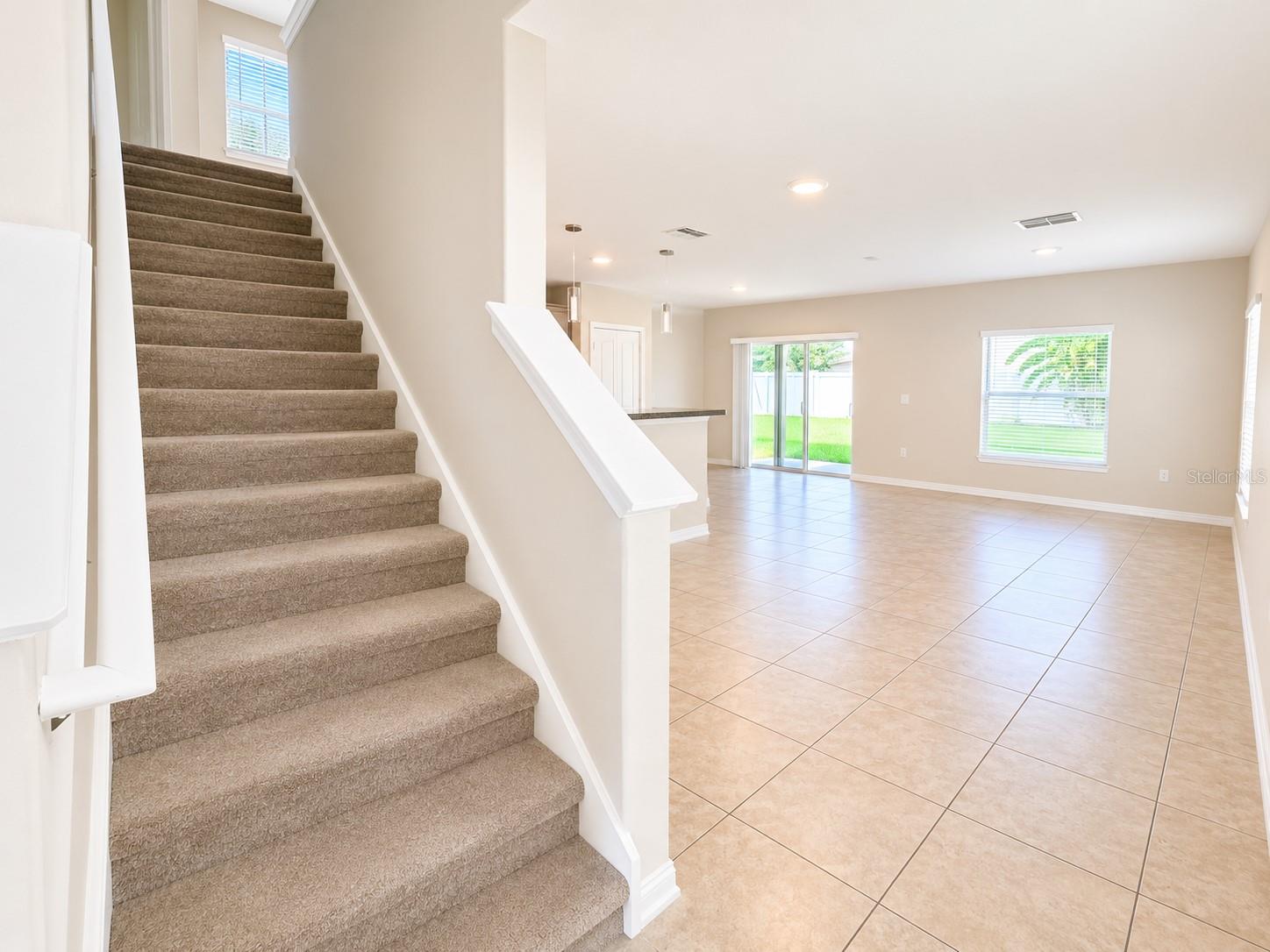 7422 EVENING PRIMROSE CT — photo 2