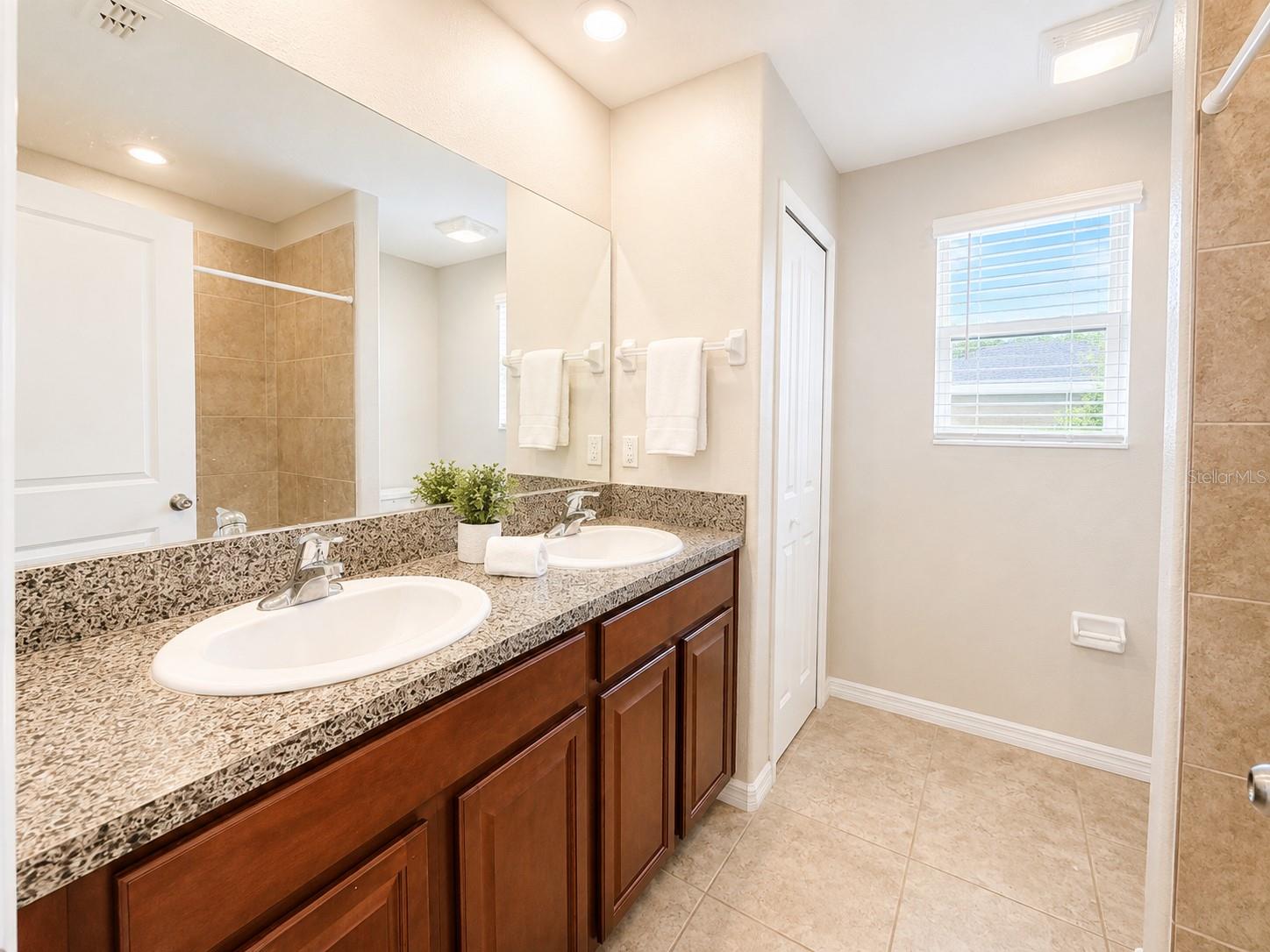 7422 EVENING PRIMROSE CT — photo 10